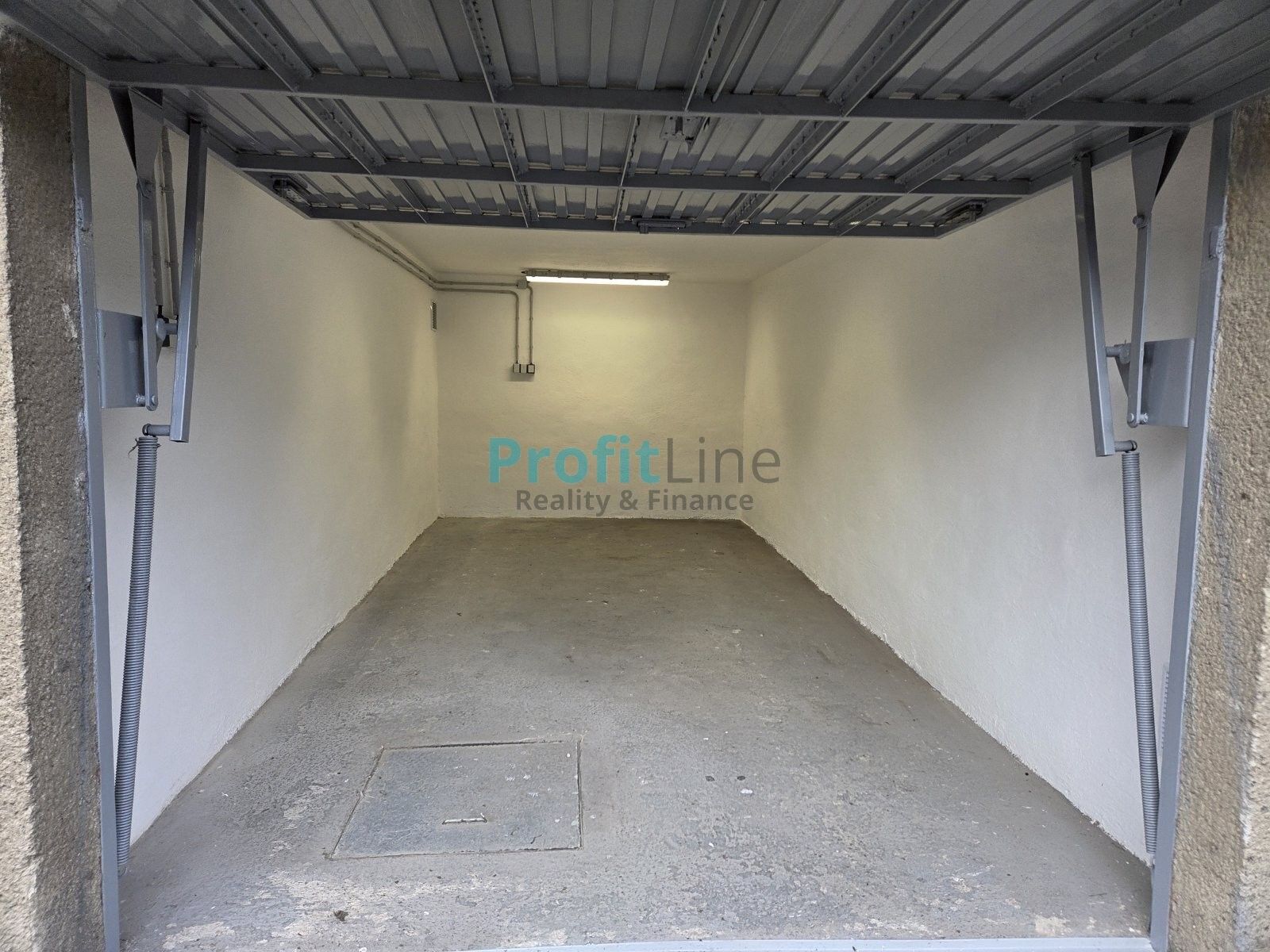 Pronájem nemovitosti 20 m² - foto 1