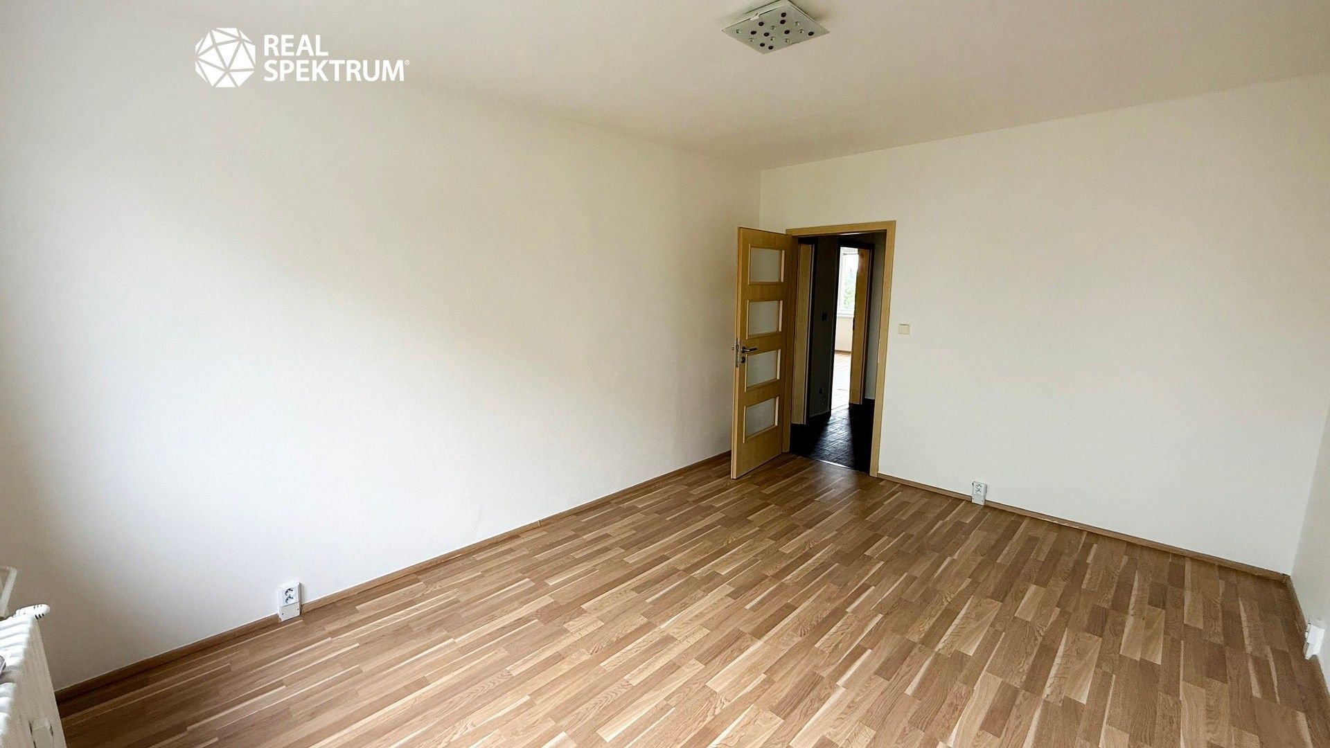 Pronájem bytu 3+1 75 m² - foto 8