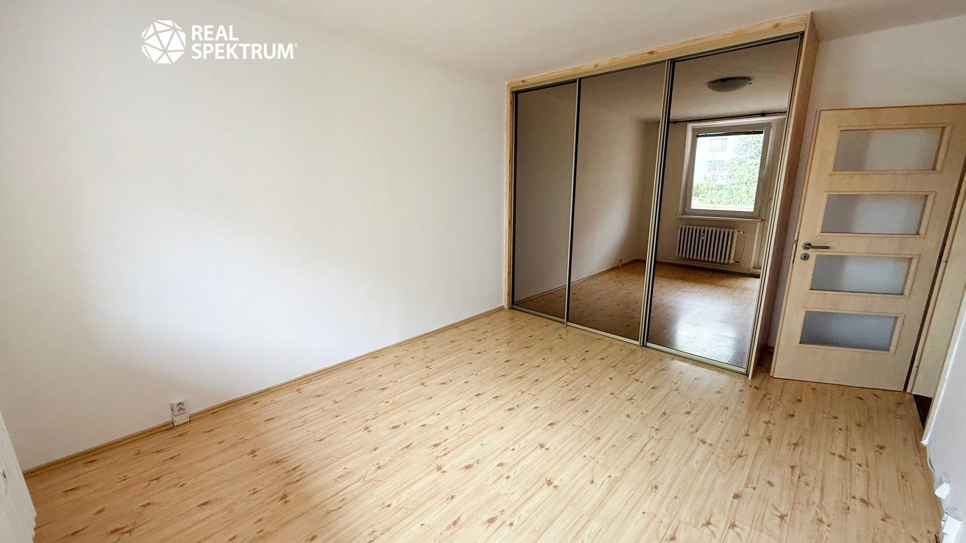 Pronájem bytu 3+1 75 m² - foto 9