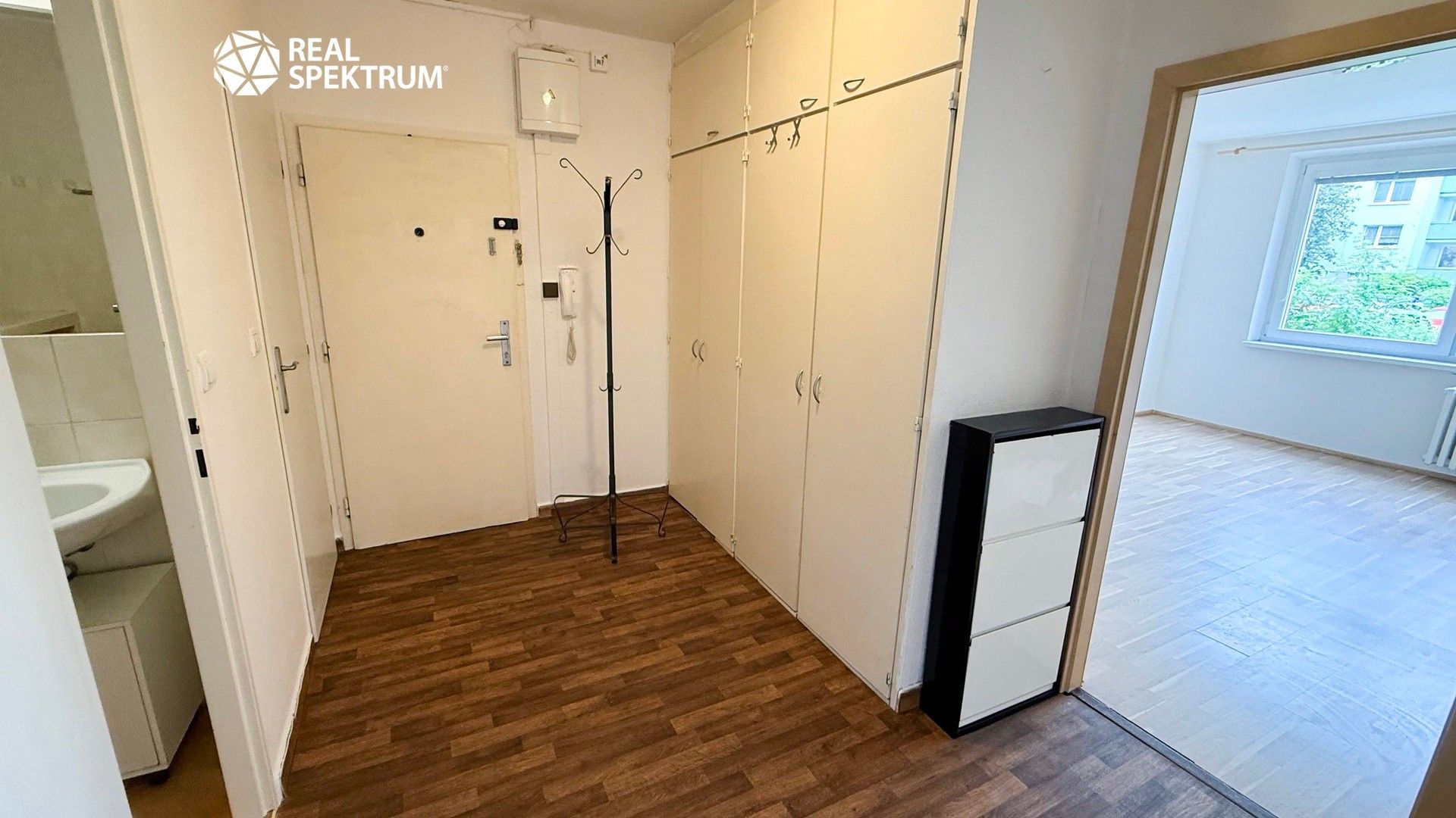 Pronájem bytu 3+1 75 m² - foto 11