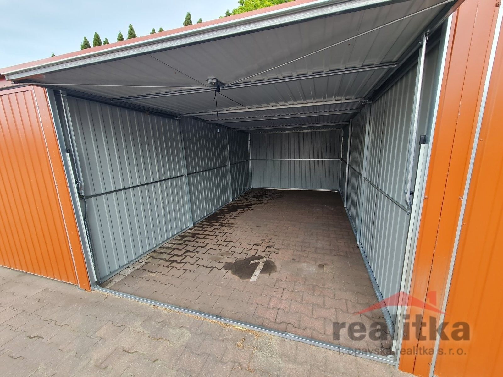 Pronájem nemovitosti 16 m² - foto 1