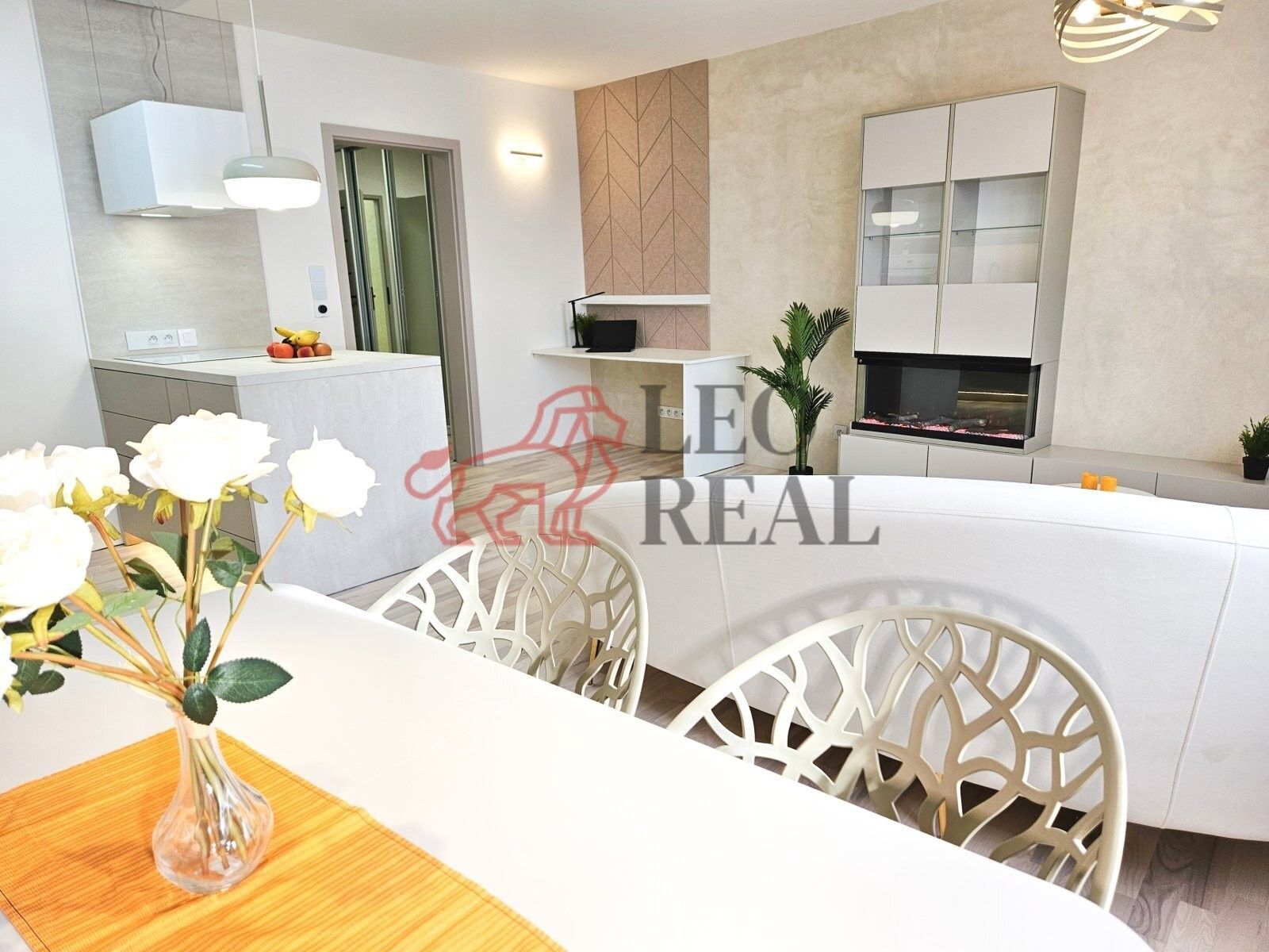 Prodej bytu 2+kk 44 m² - foto 1