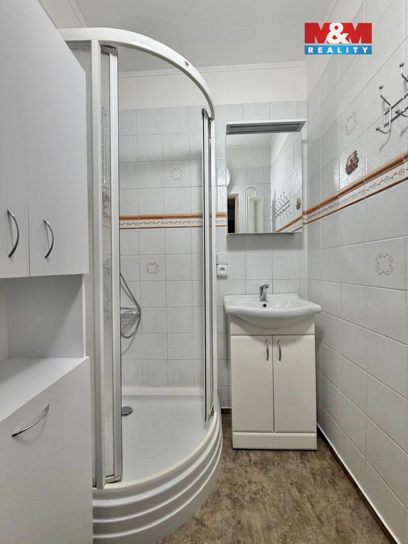 Pronájem bytu 3+1 62 m² - foto 3