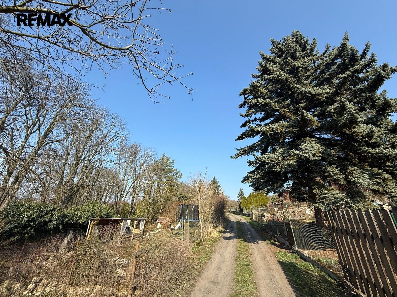 Prodej pozemku 225 m² - foto 6