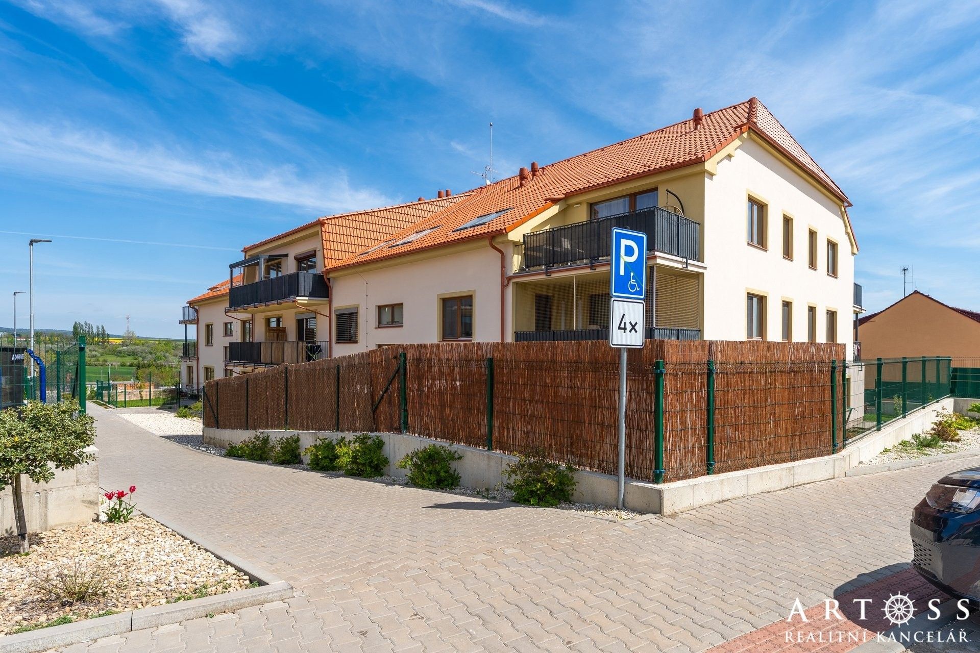 Prodej bytu 3+kk 71 m² - foto 3