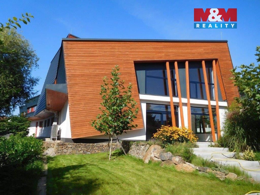 Prodej komerčního prostoru 1076 m² - foto 5