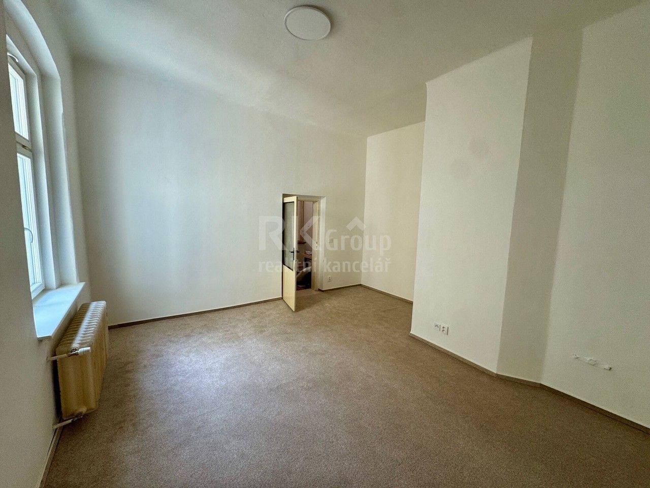 Pronájem bytu 1+1 32 m² - foto 8