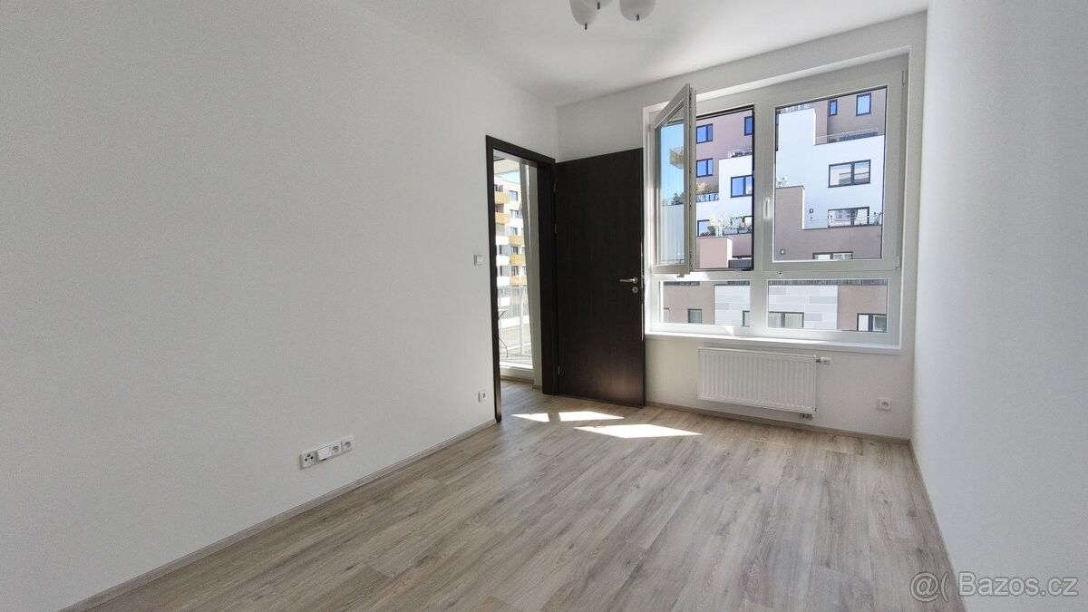 Pronájem bytu - foto 7