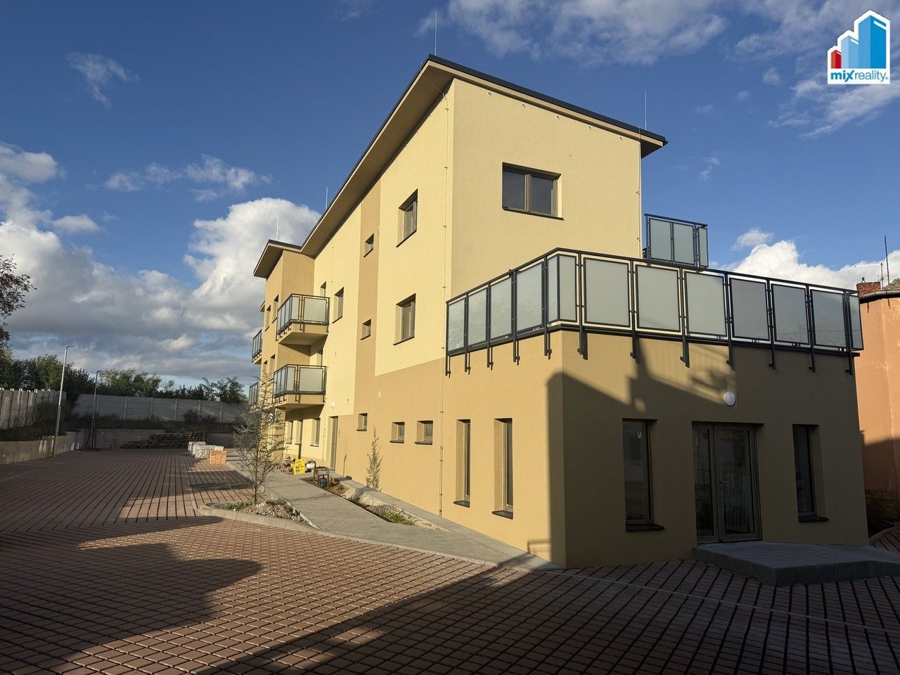 Pronájem komerčního prostoru 60 m² - foto 1