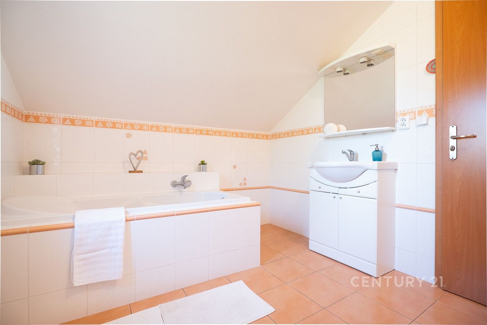 Prodej domu 210 m² - foto 25