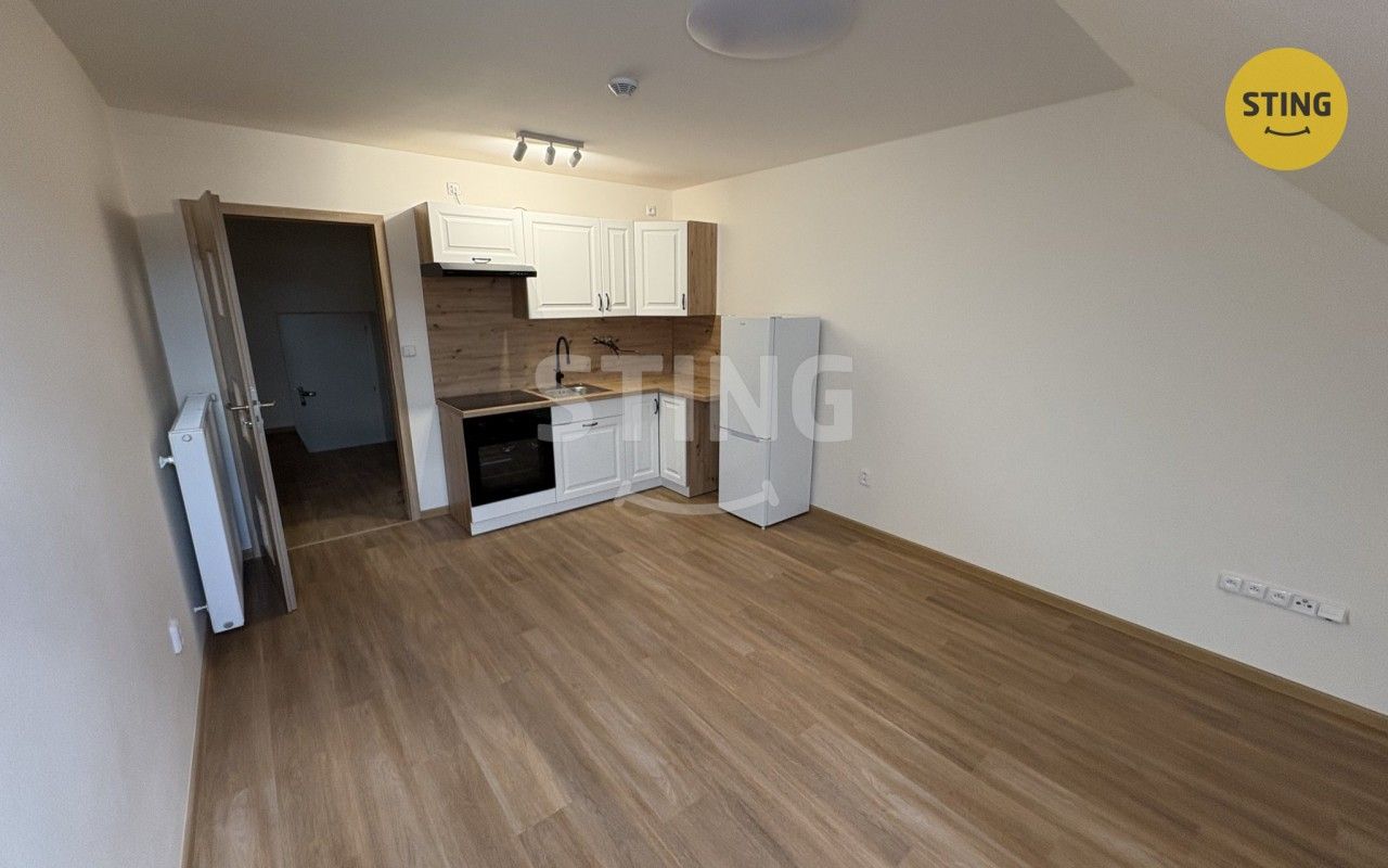 Pronájem bytu 1+kk 30 m² - foto 4