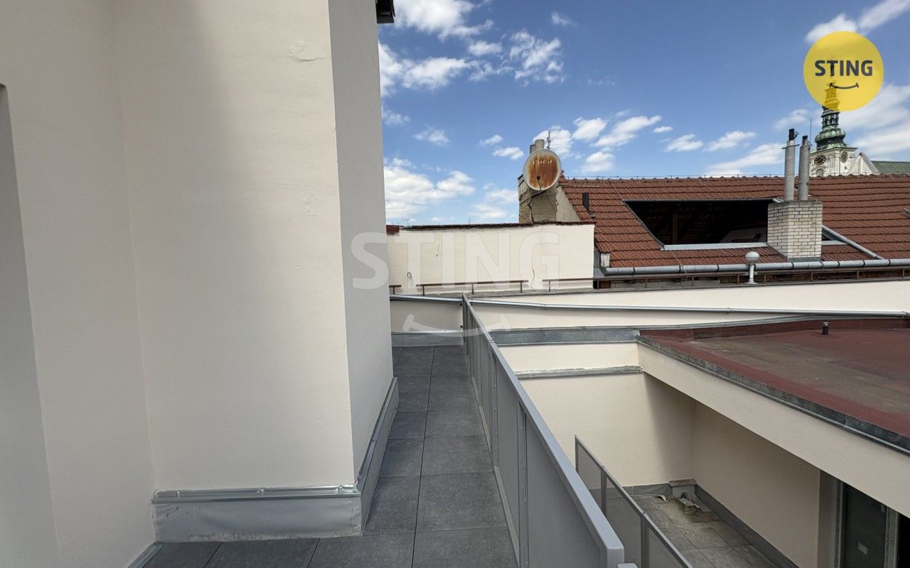 Pronájem bytu 2+kk 76 m² - foto 11