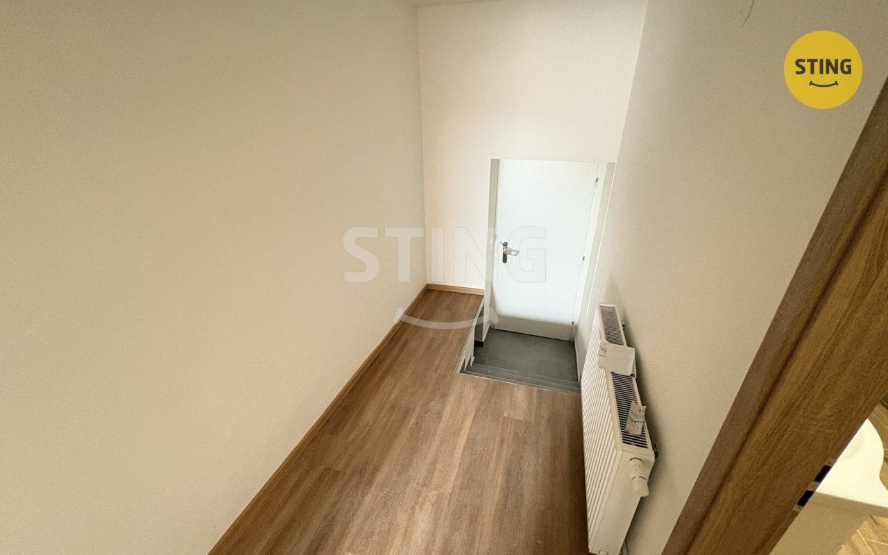 Pronájem bytu 1+kk 30 m² - foto 12