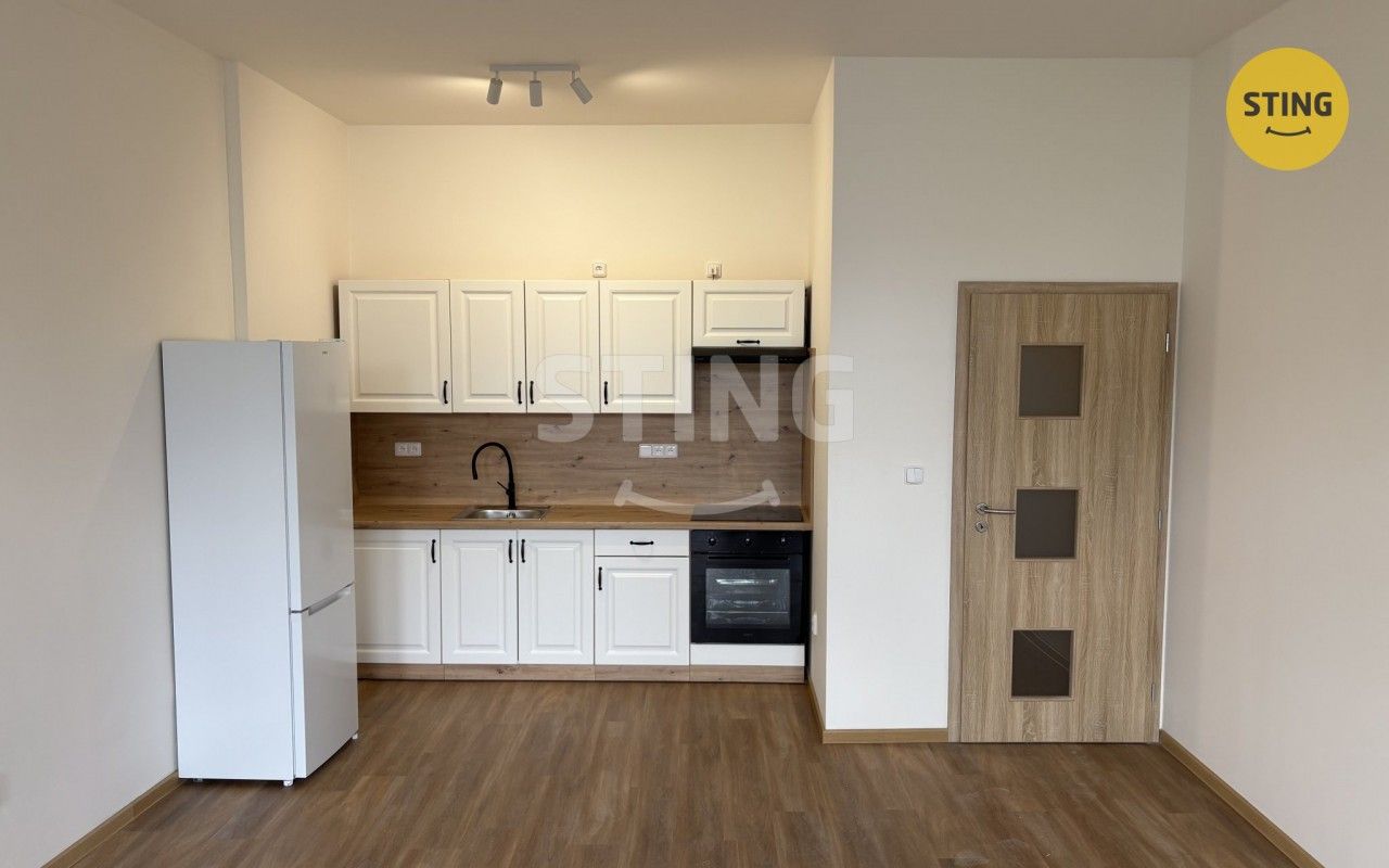 Pronájem bytu 1+kk 43 m² - foto 5
