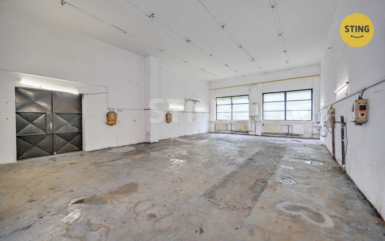 Pronájem komerčního prostoru 165 m² - foto 3