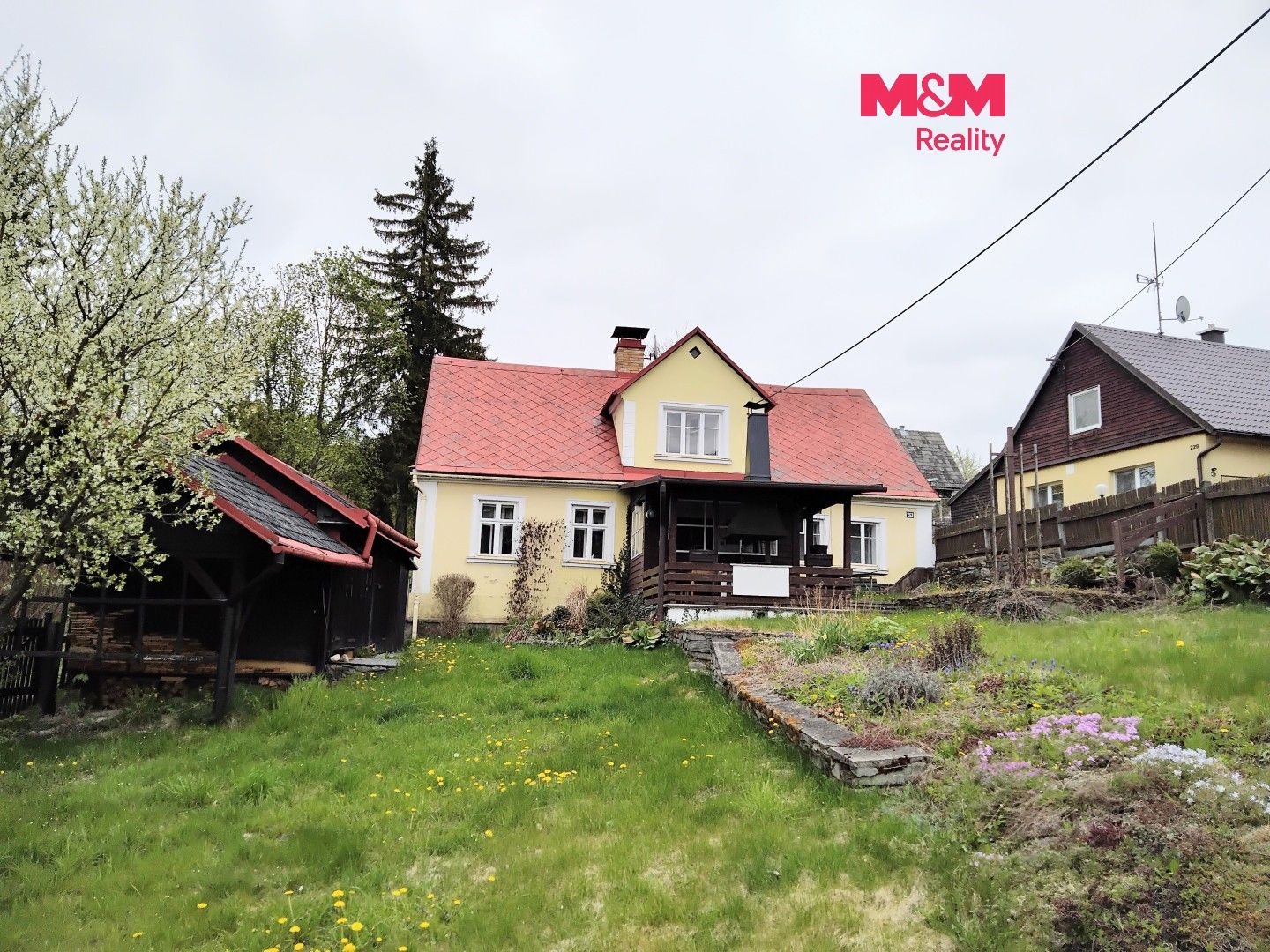 Prodej domu 100 m² - foto 1