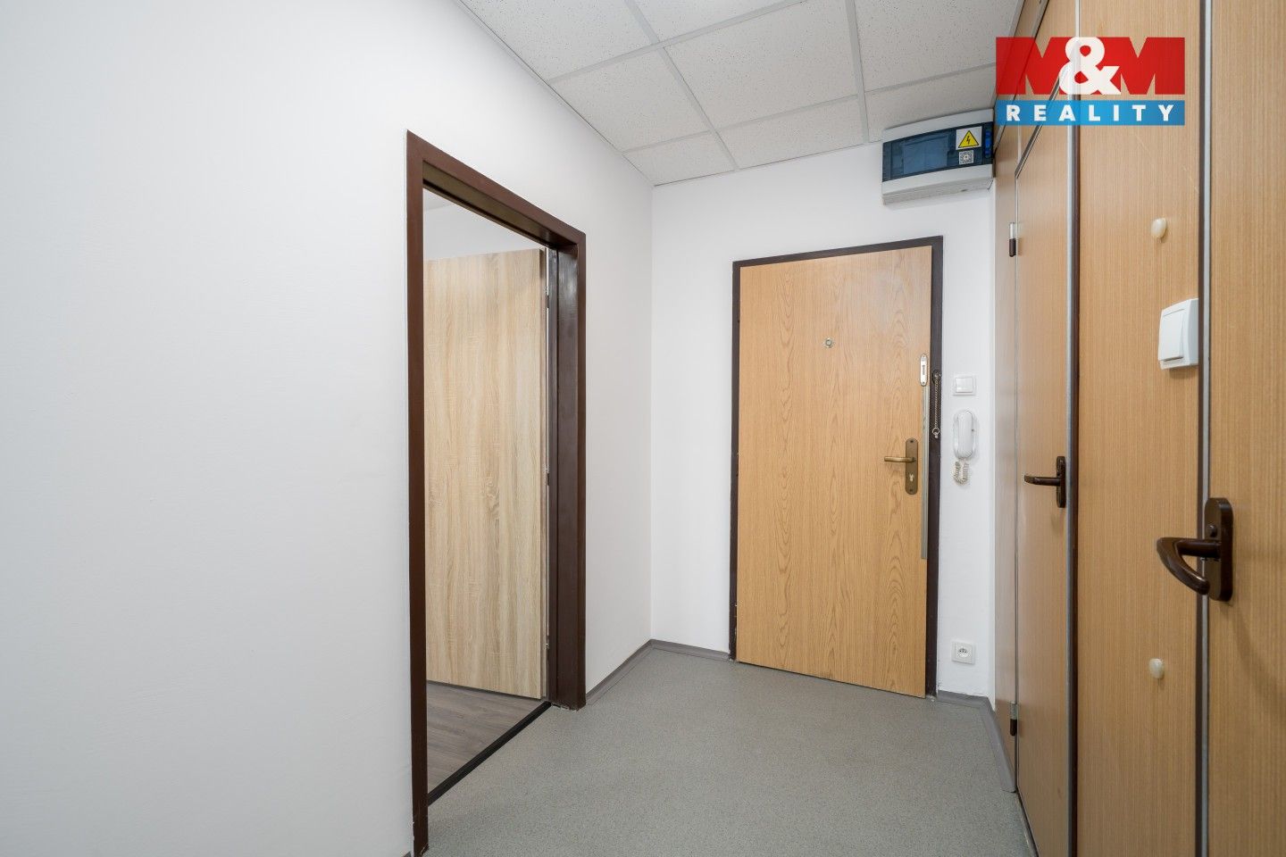 Pronájem bytu 1+1 41 m² - foto 9