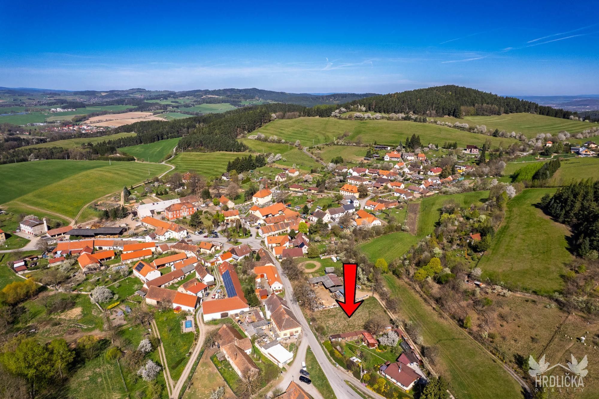 Prodej pozemku 1053 m² - foto 1