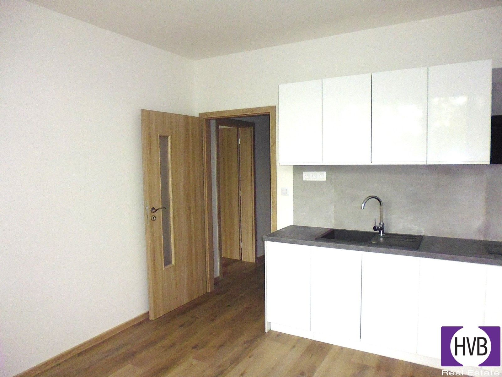 Prodej bytu 3+kk 41 m² - foto 1