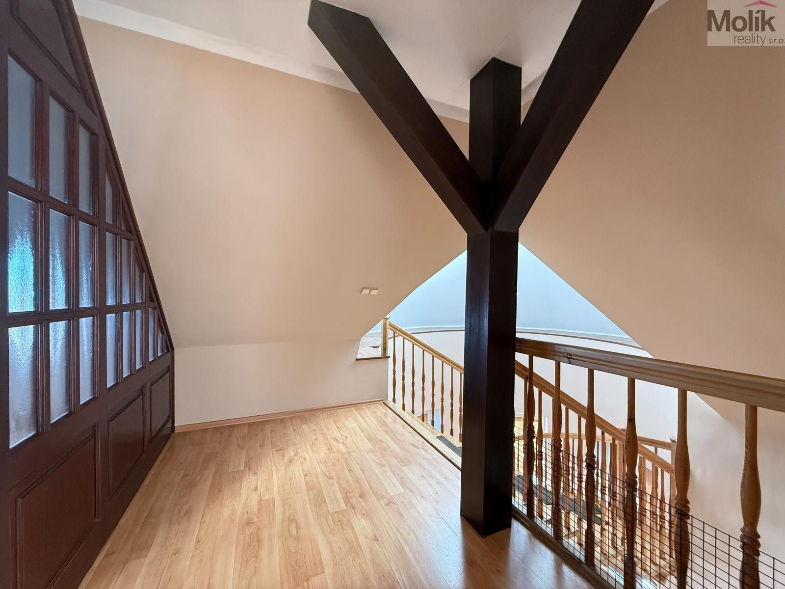 Pronájem bytu 256 m² - foto 31