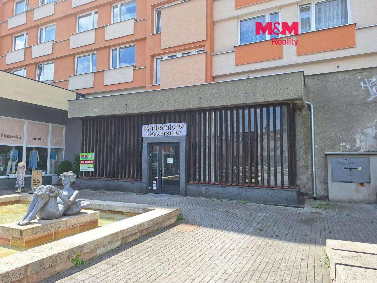 Prodej komerčního prostoru 159 m² - foto 1