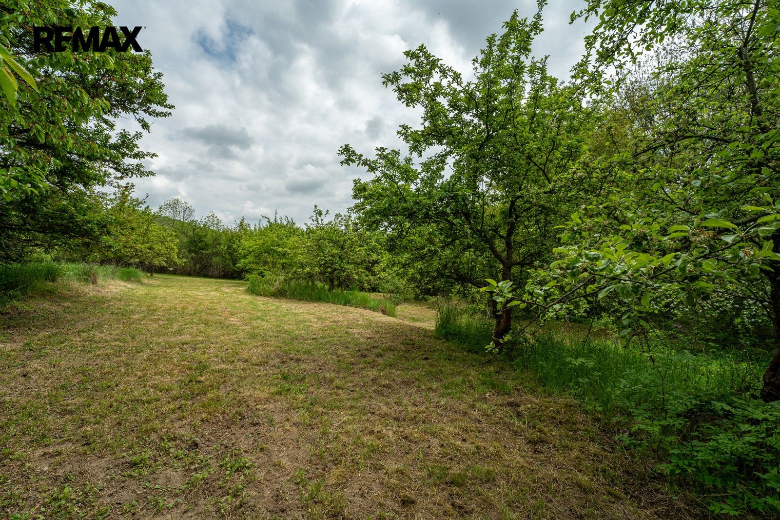 Prodej pozemku 660 m² - foto 6