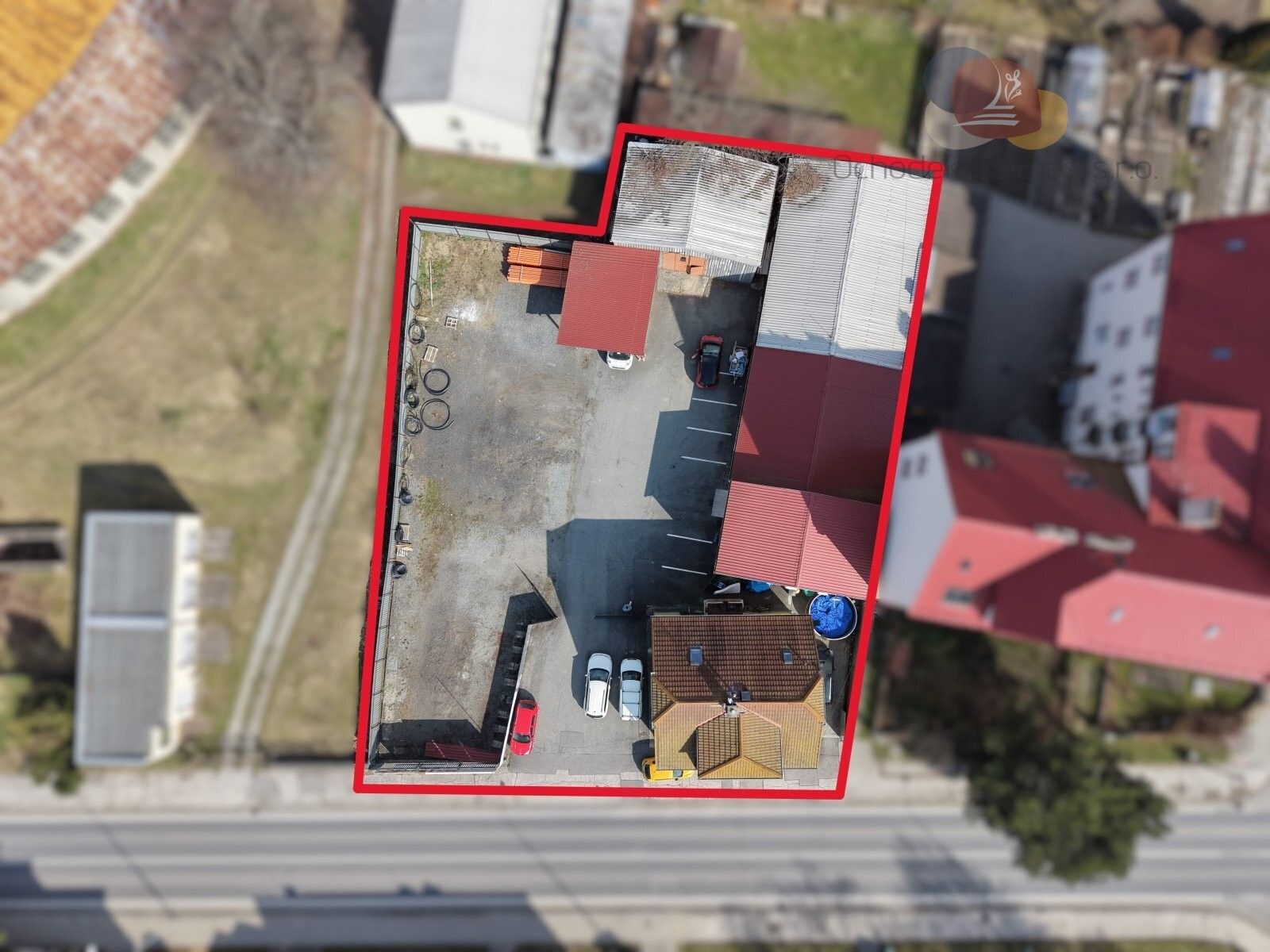 Prodej komerčního prostoru 1694 m² - foto 3