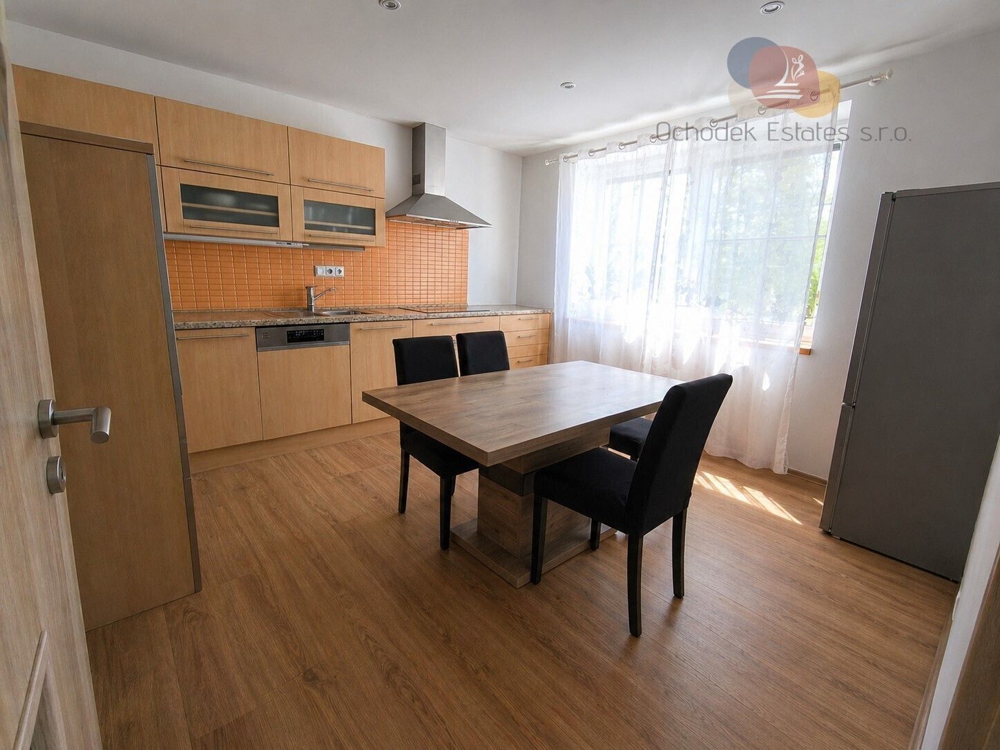 Prodej komerčního prostoru 1694 m² - foto 7