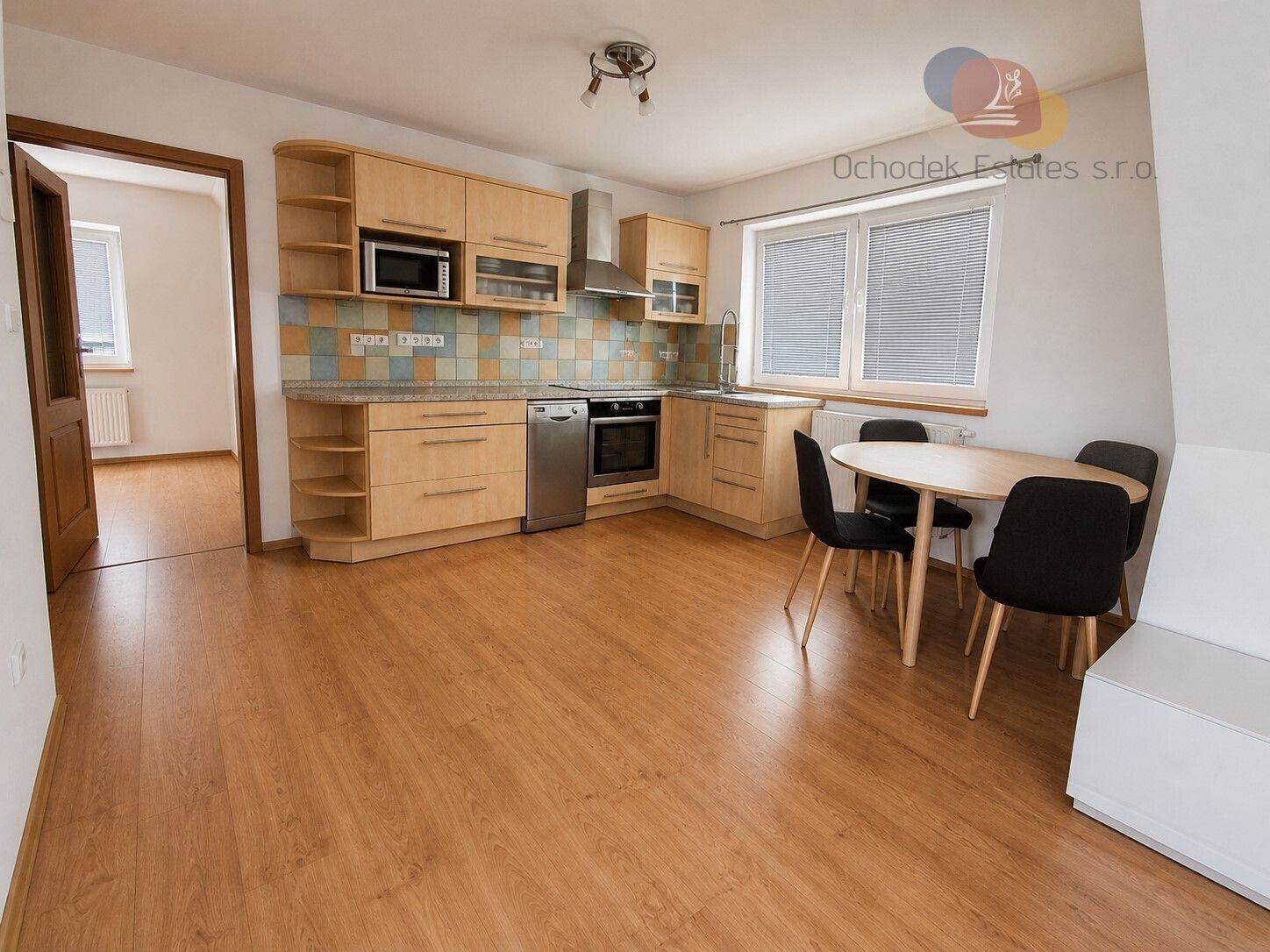 Prodej komerčního prostoru 1694 m² - foto 11