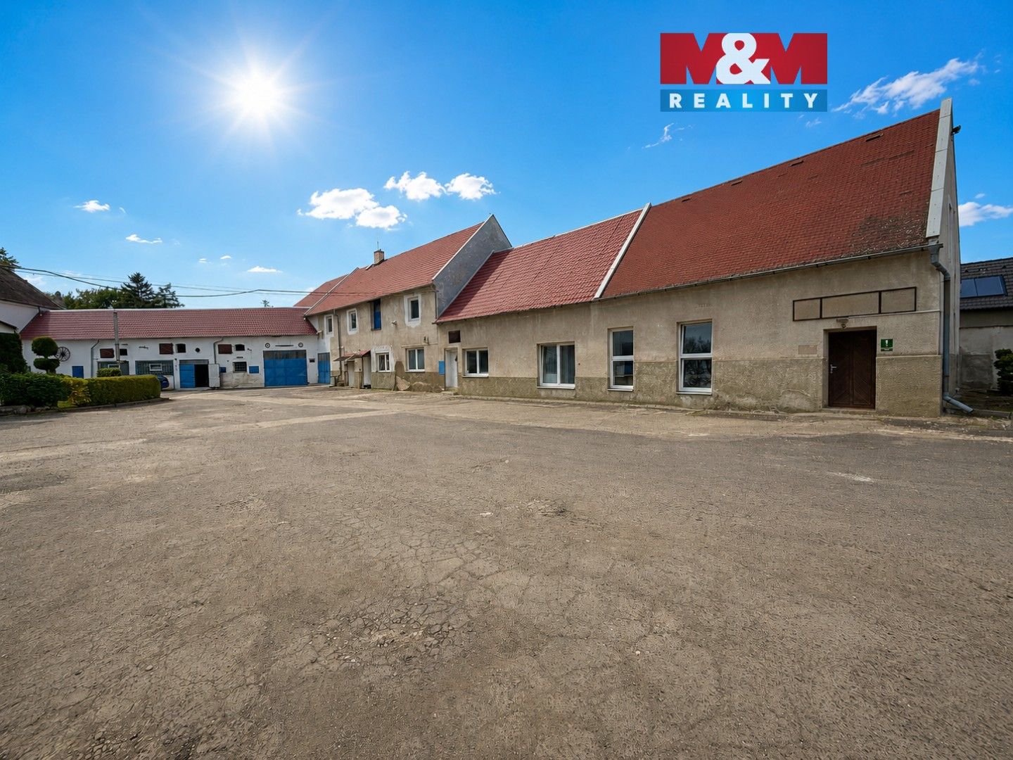 Prodej komerčního prostoru 4026 m² - foto 1