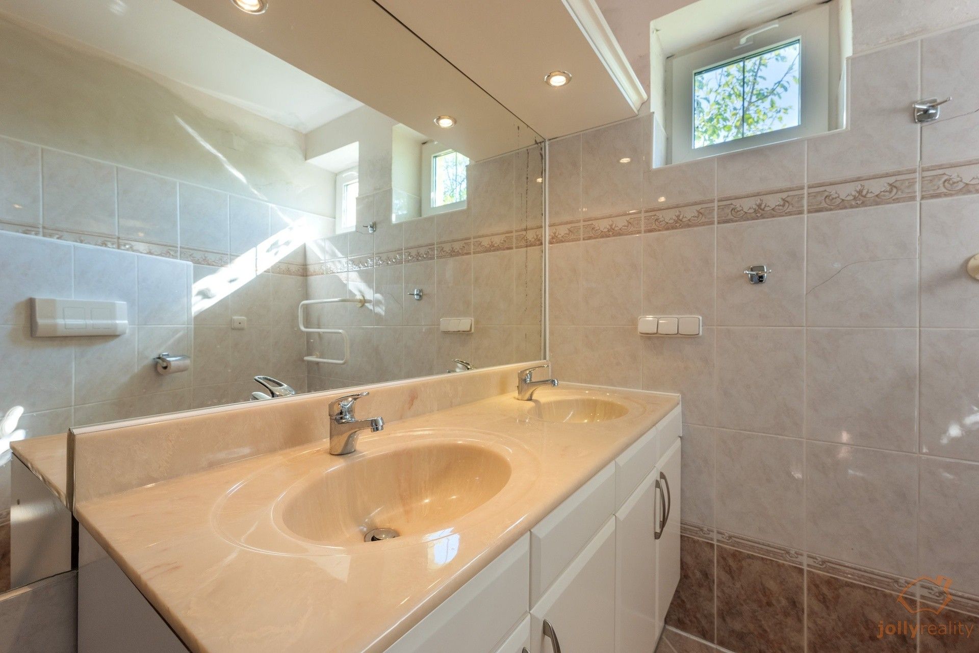 Prodej domu 470 m² - foto 12