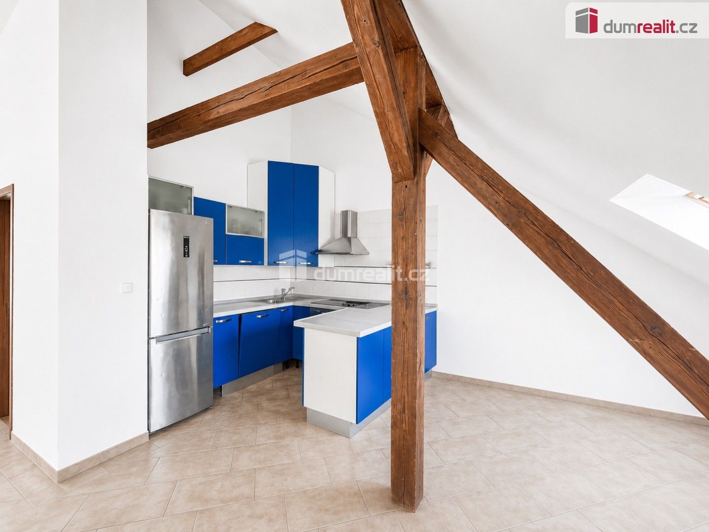 Pronájem bytu 1+kk 99 m² - foto 4