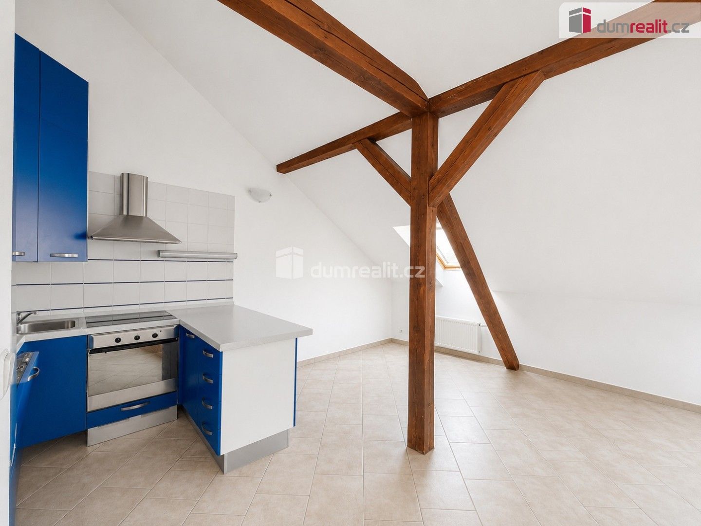 Pronájem bytu 1+kk 99 m² - foto 6