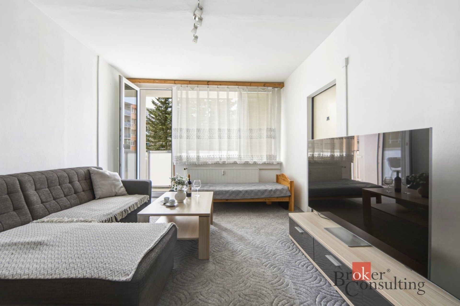 Prodej bytu 3+1 69 m² - foto 1
