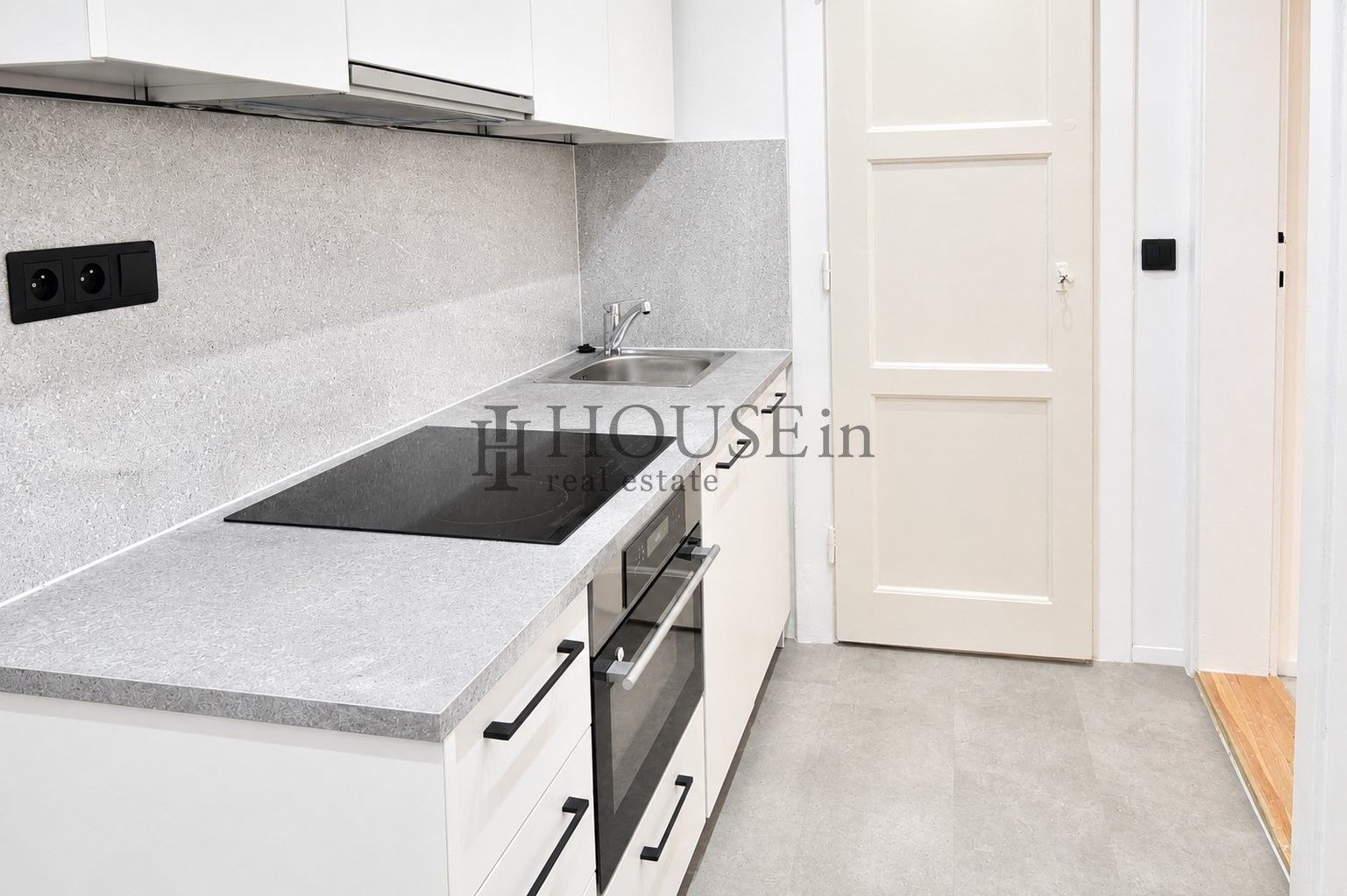 Pronájem bytu 2+kk 63 m² - foto 2