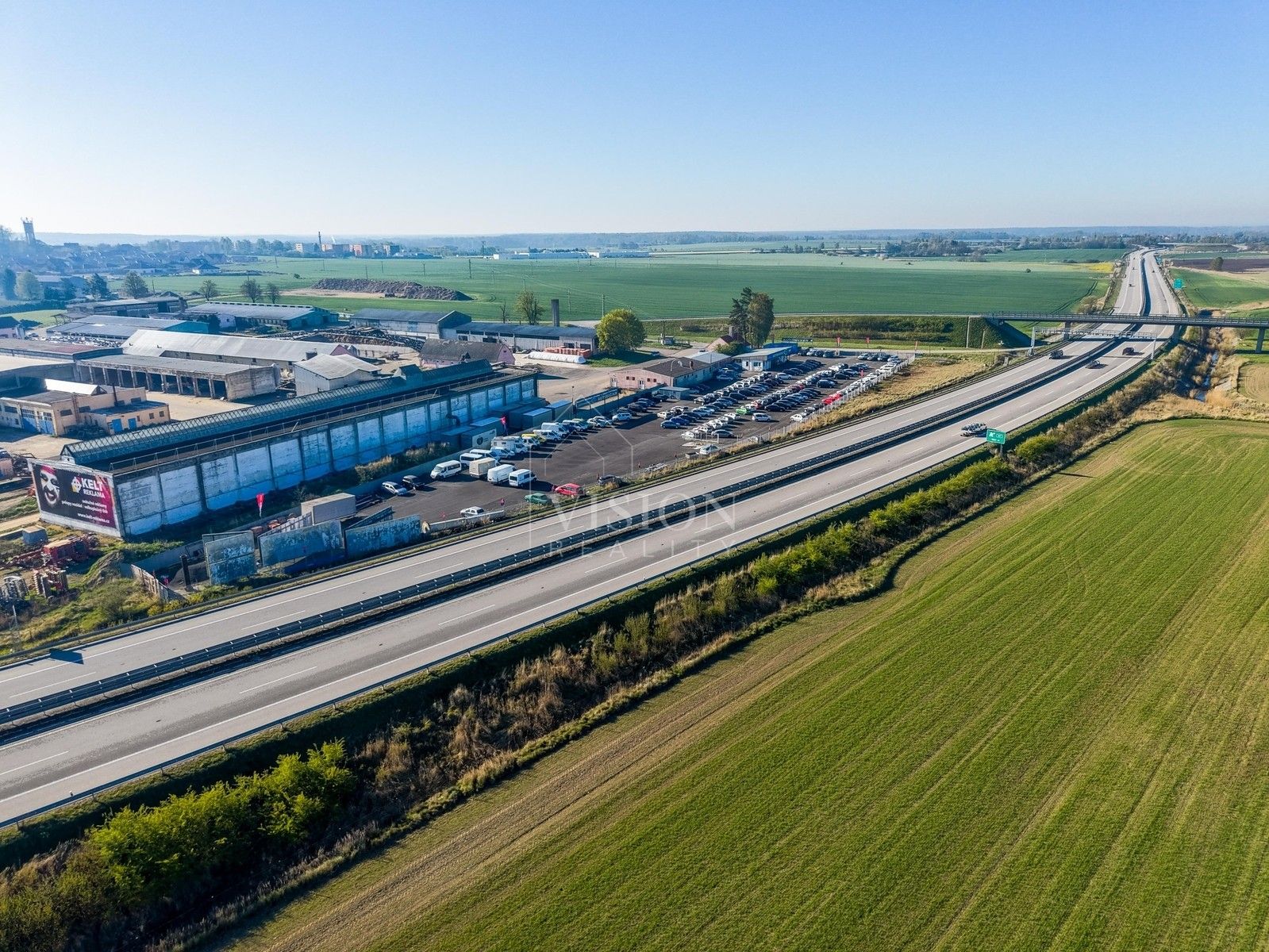 Pronájem nemovitosti 7927 m² - foto 1