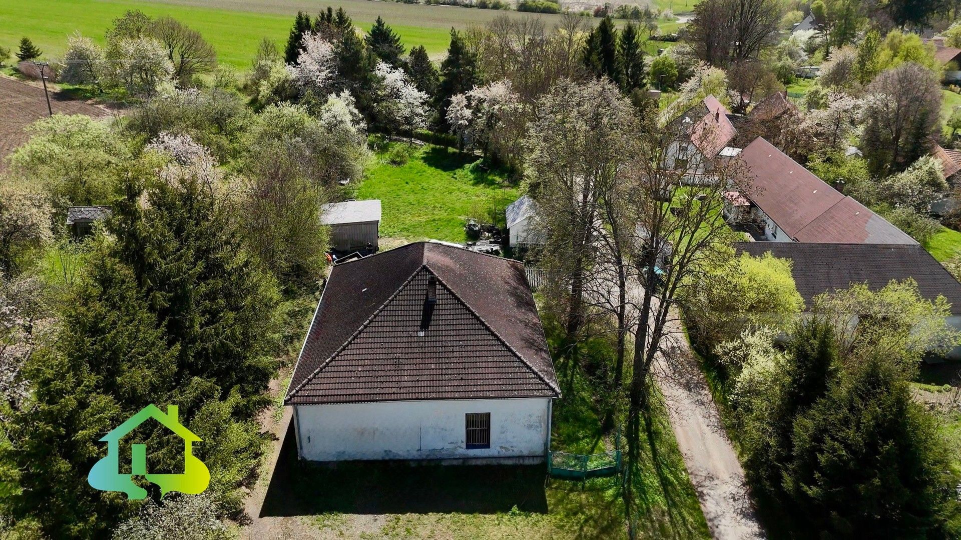 Prodej komerčního prostoru 300 m² - foto 10
