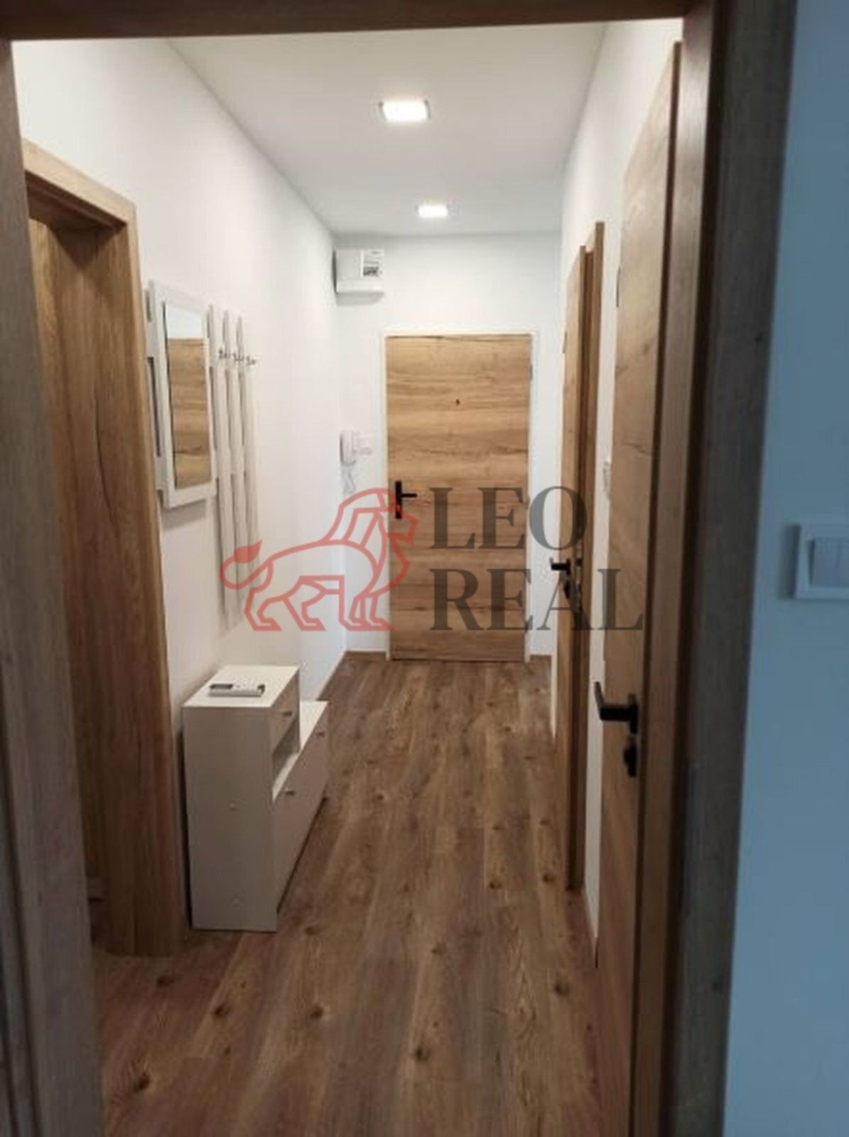 Prodej bytu 3+1 71 m² - foto 3