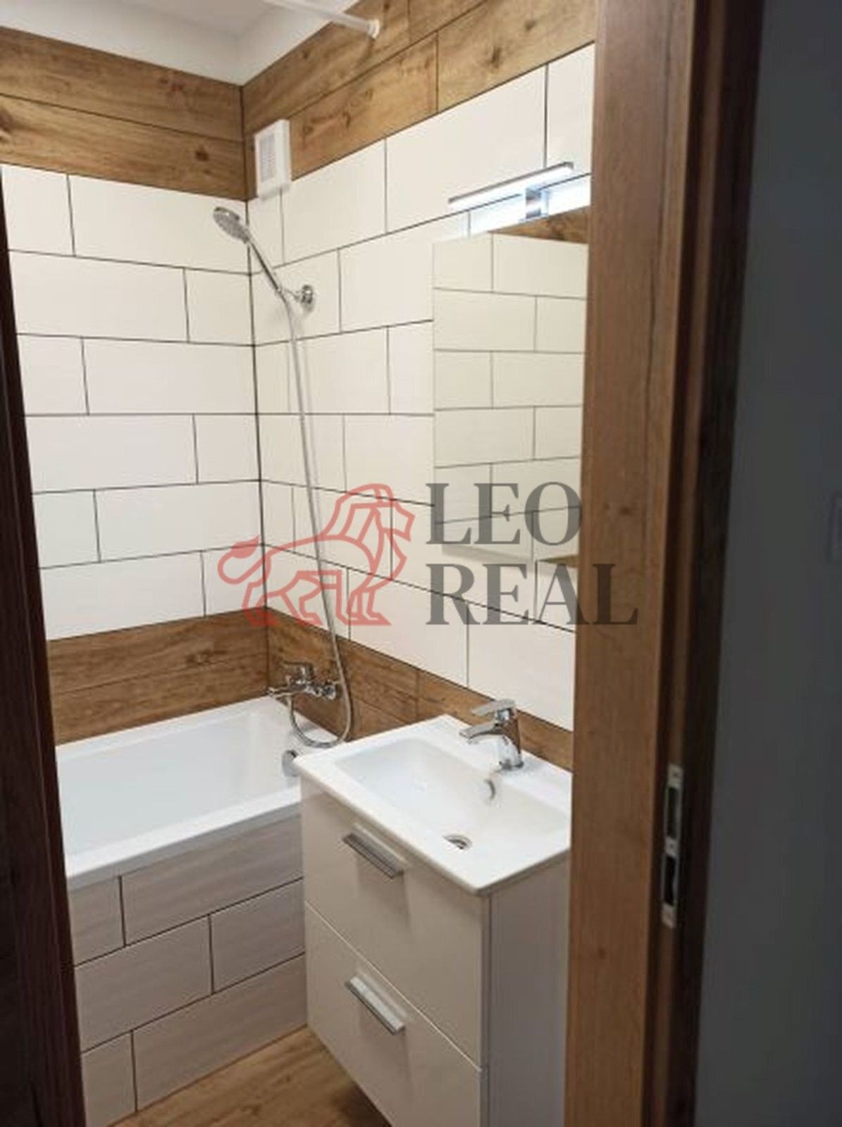 Prodej bytu 3+1 71 m² - foto 2