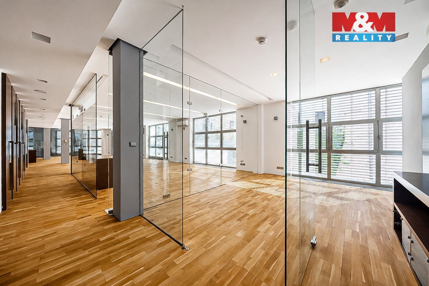 Pronájem komerčního prostoru 649 m² - foto 14
