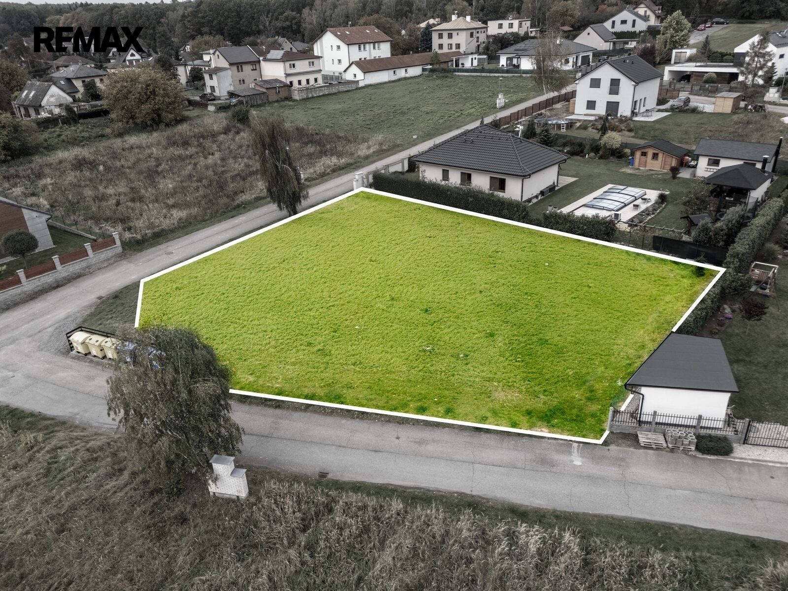 Prodej pozemku 1212 m² - foto 3
