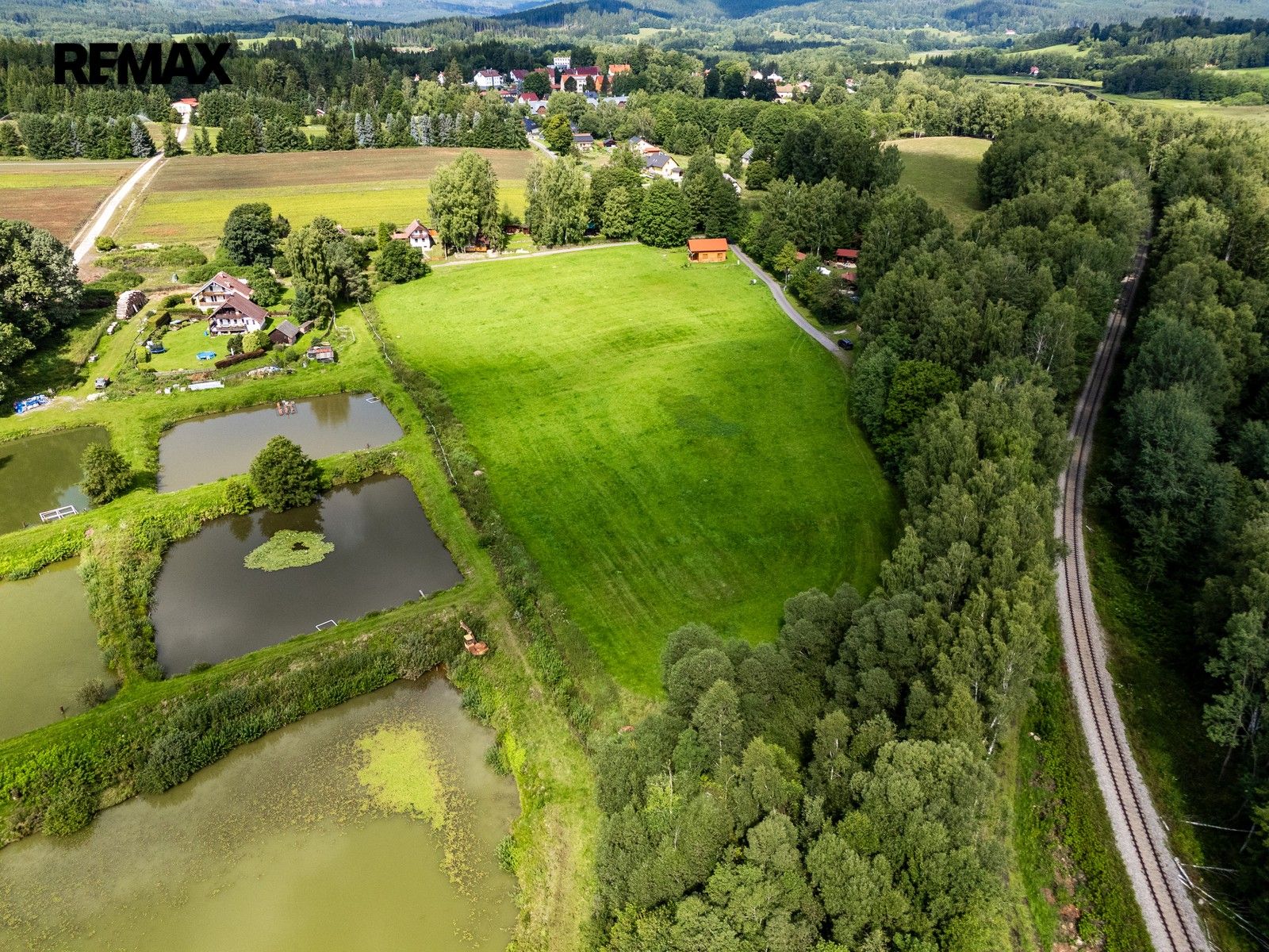 Prodej nemovitosti 9752 m² - foto 7