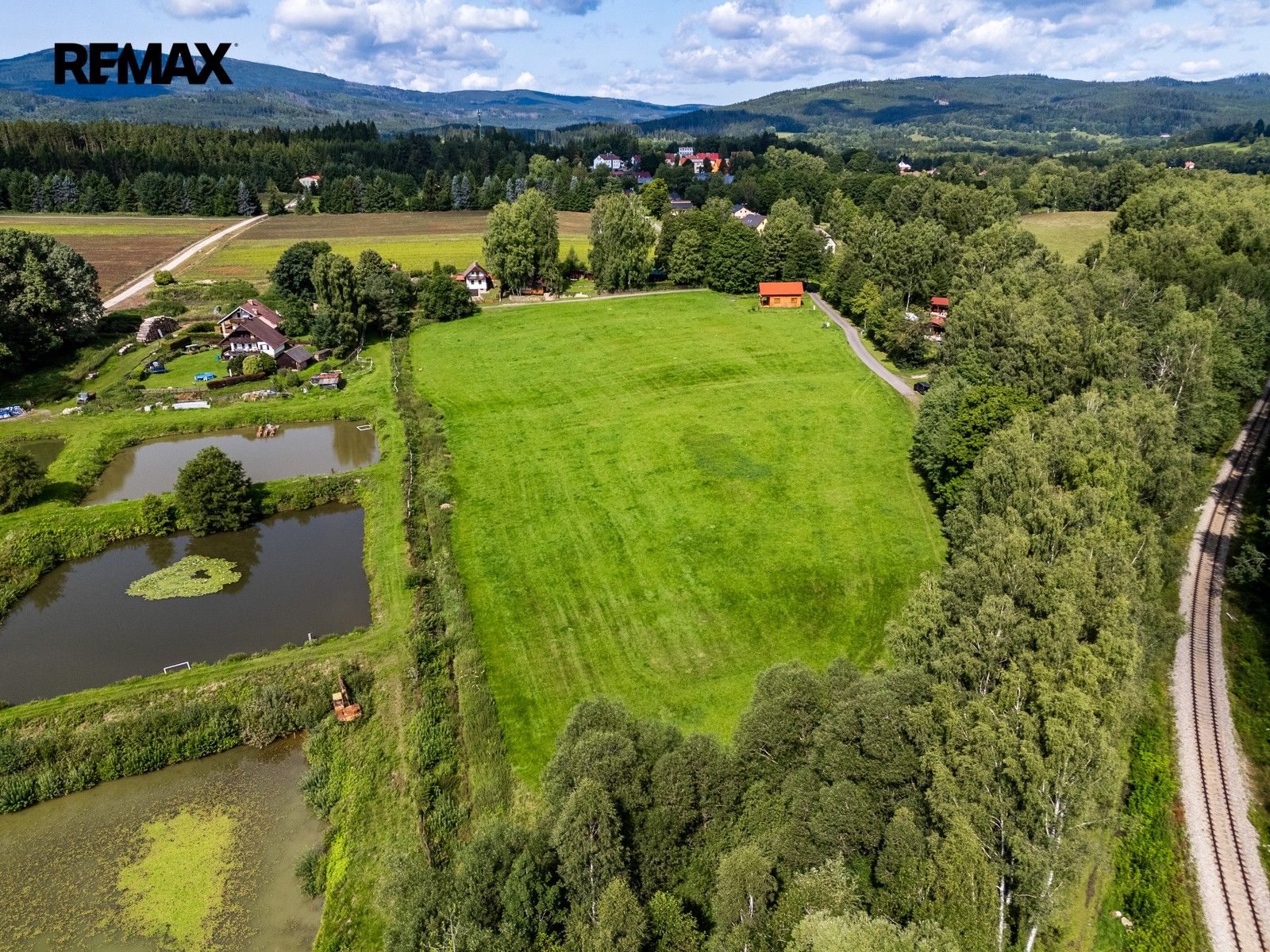 Prodej nemovitosti 9752 m² - foto 6