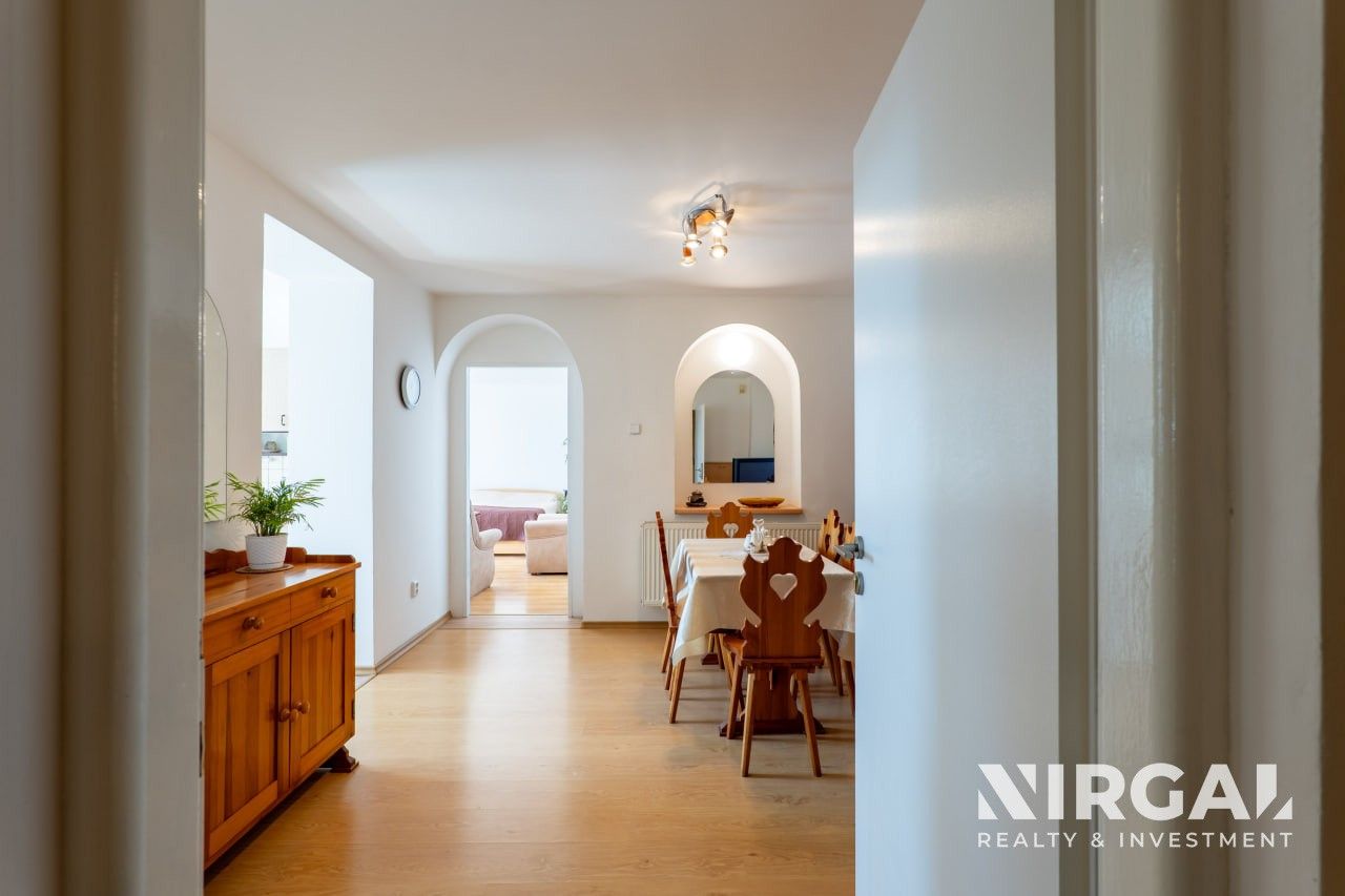 Prodej nemovitosti 320 m² - foto 9