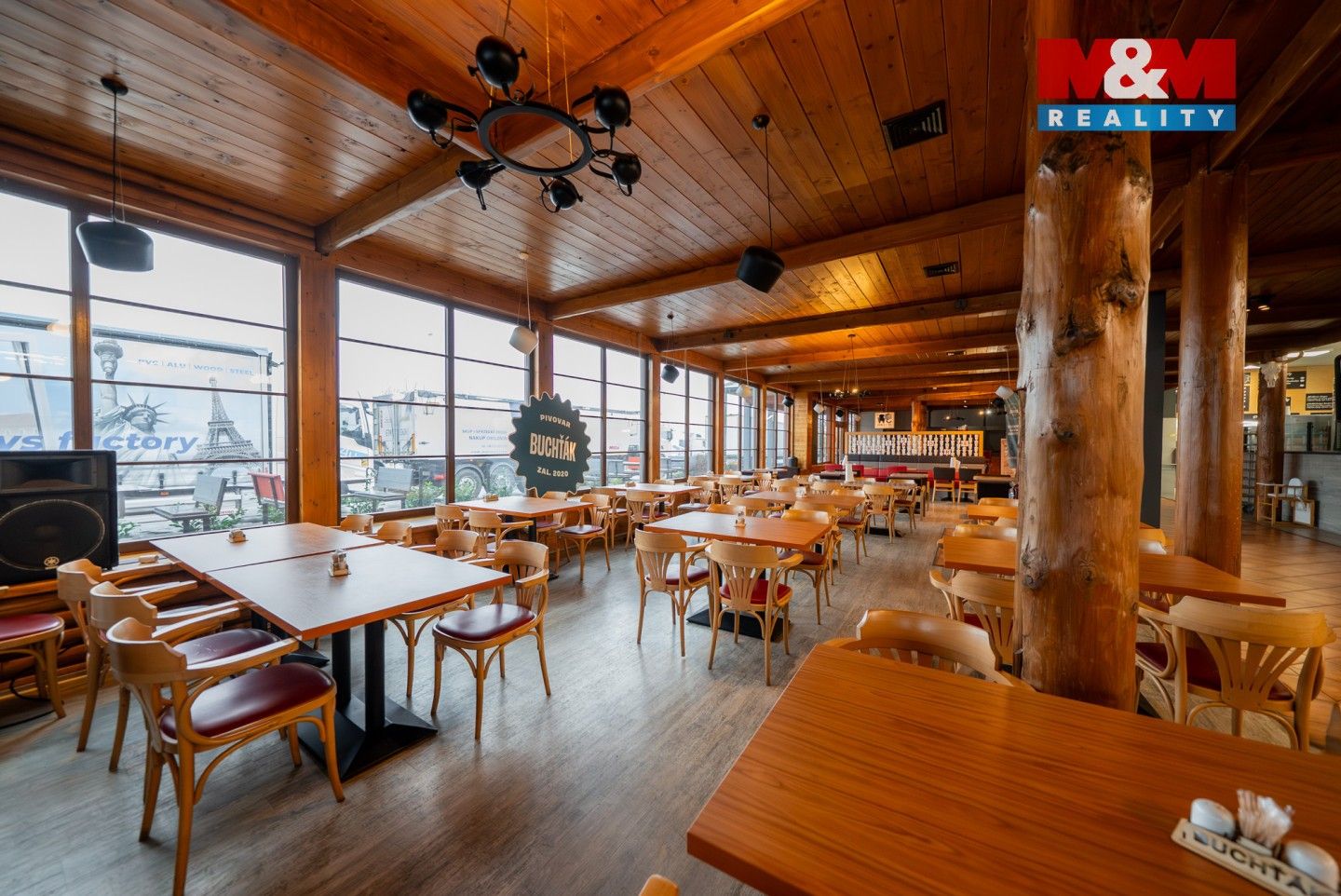 Prodej komerčního prostoru 600 m² - foto 4