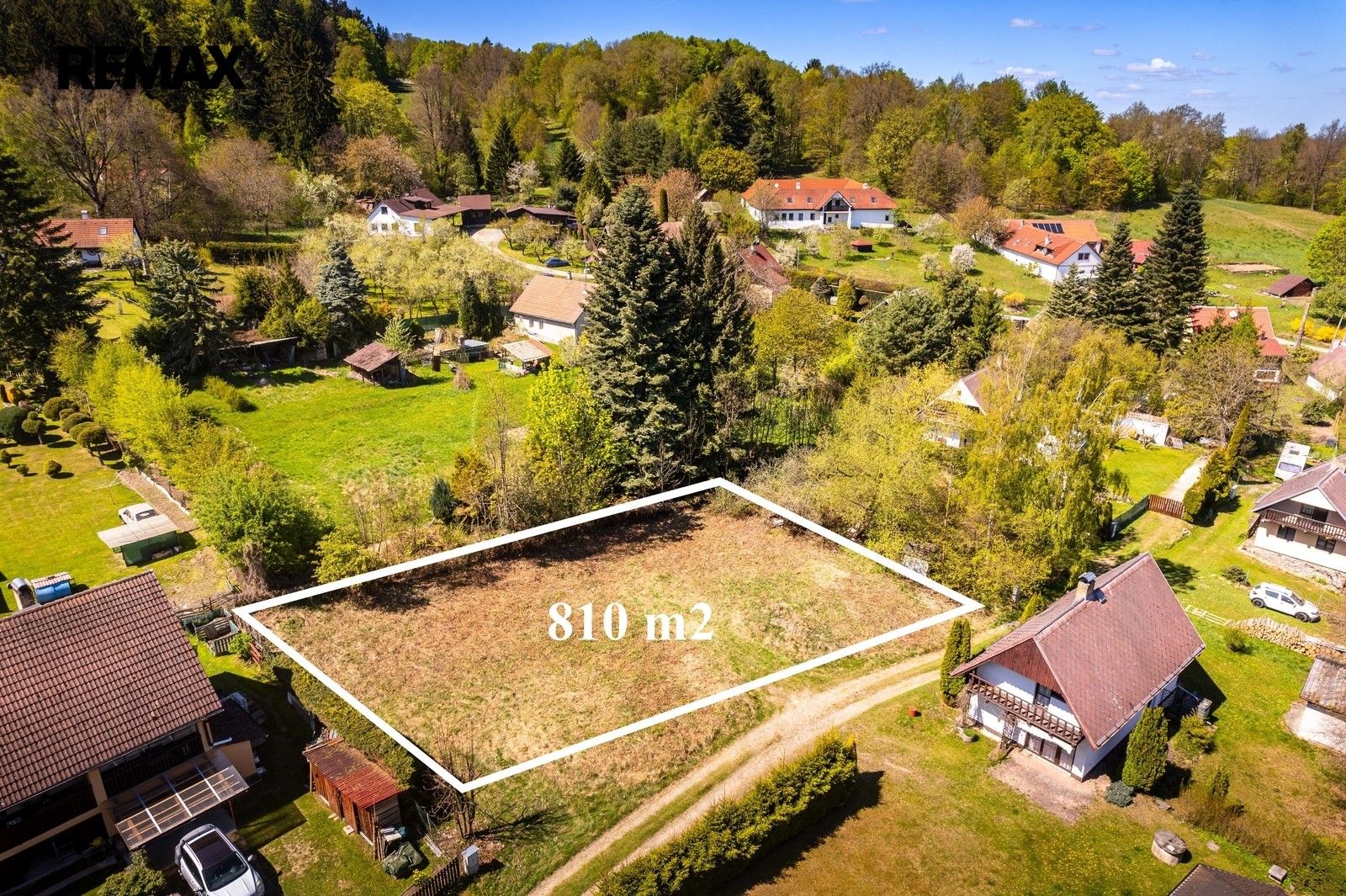 Prodej pozemku 810 m² - foto 2