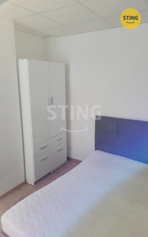 Pronájem bytu 2+1 51 m² - foto 3