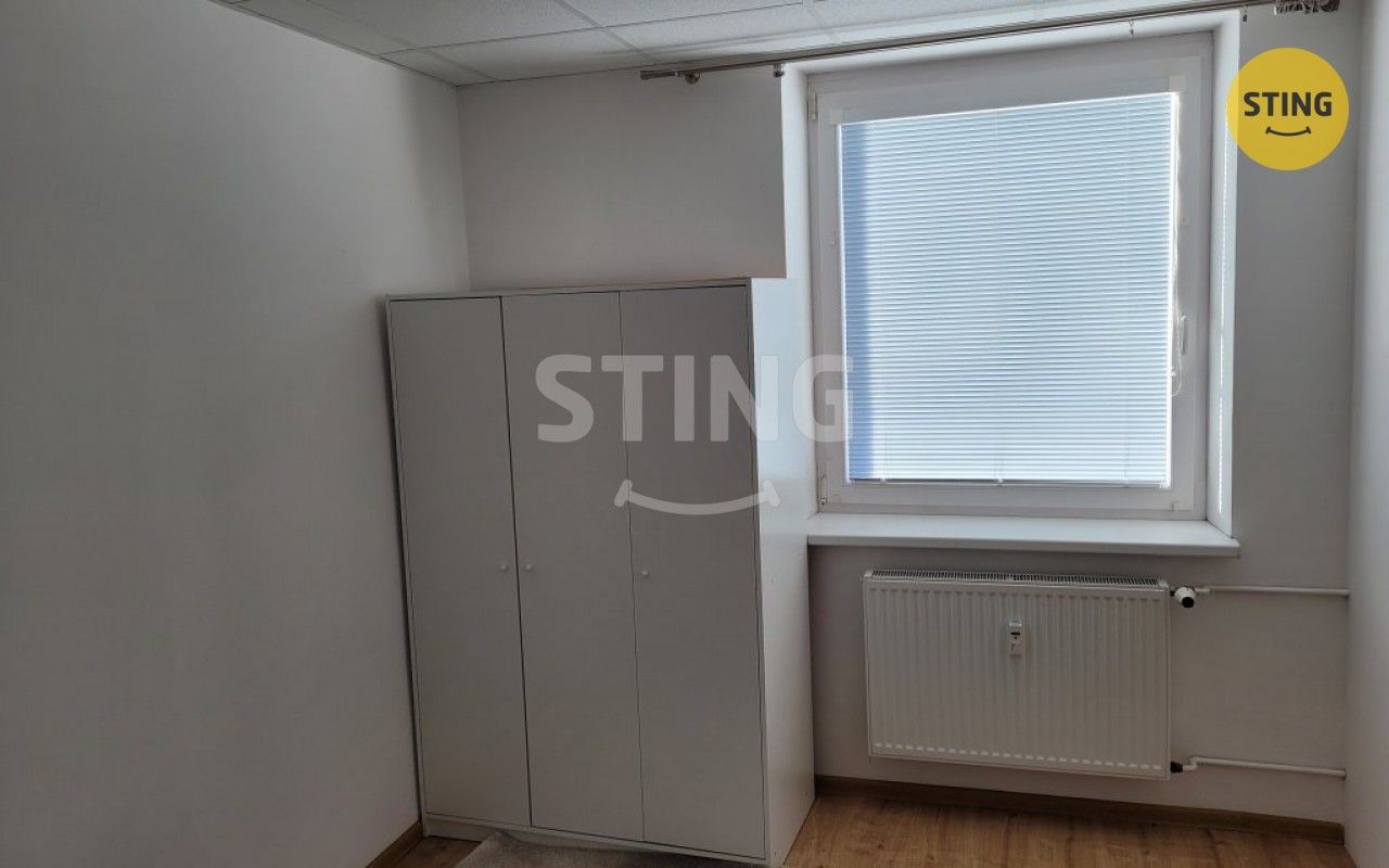 Pronájem bytu 2+1 51 m² - foto 4