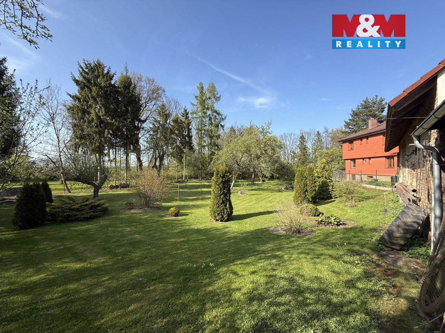 Prodej nemovitosti 214 m² - foto 12
