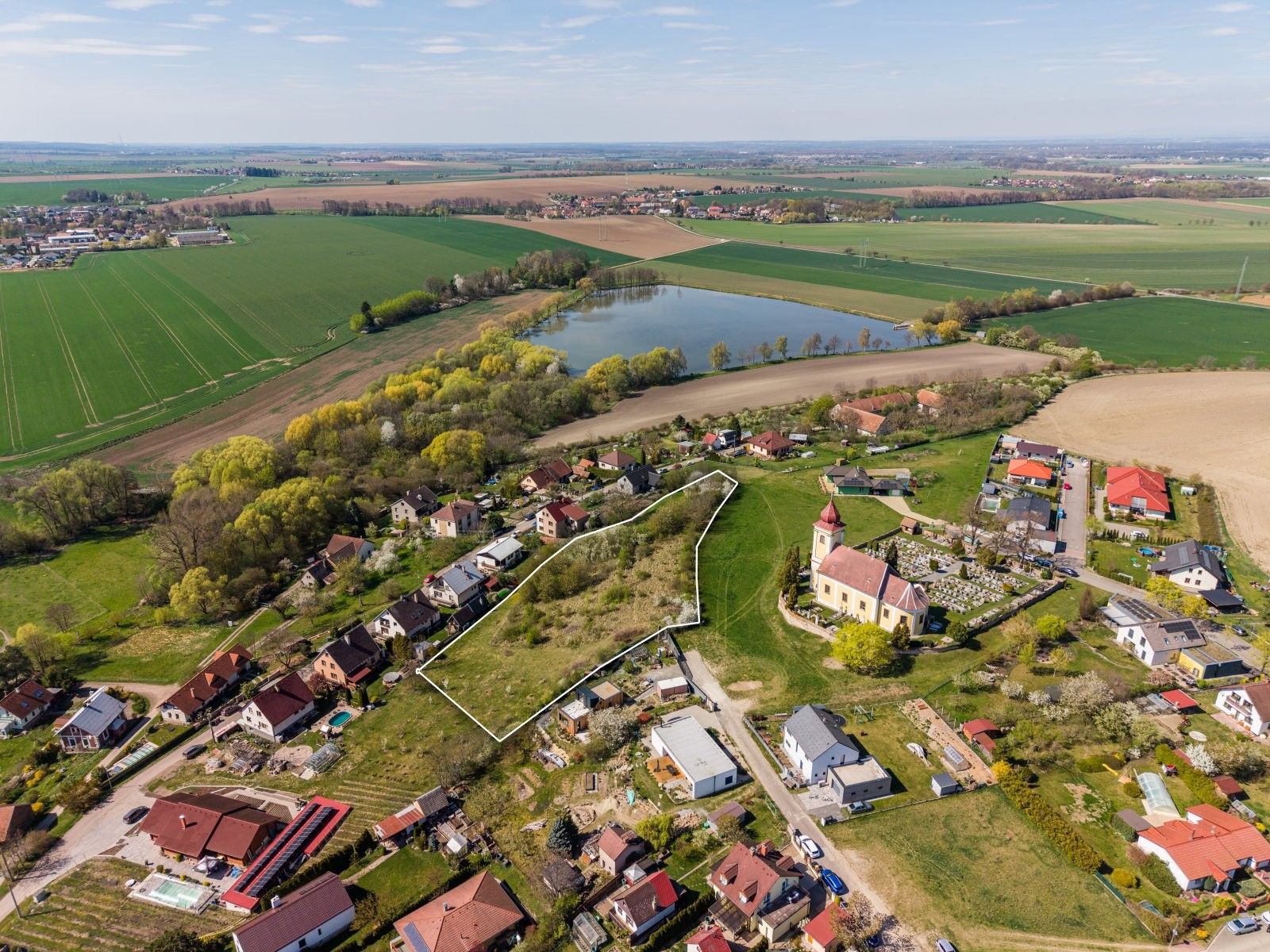 Prodej pozemku 4500 m² - foto 1